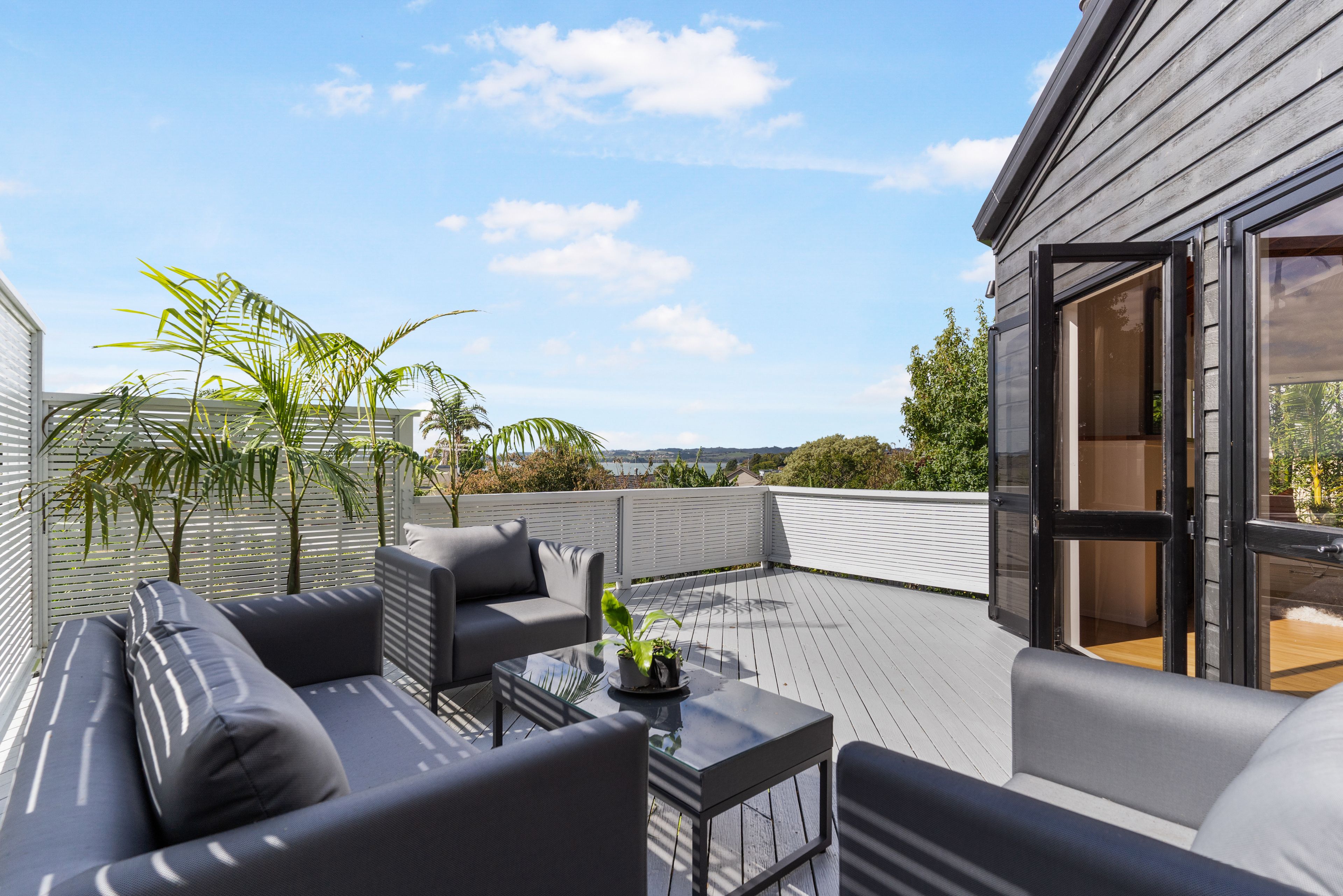 52 Churchill Road, Cockle Bay, Manukau City