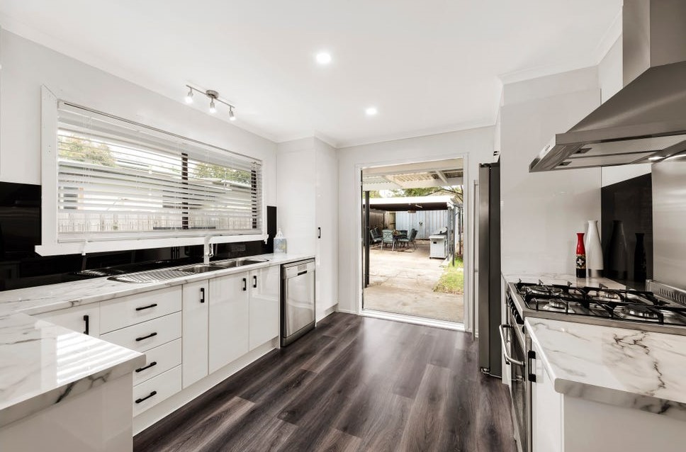 10 California Crescent, Ferntree Gully, VIC 3156