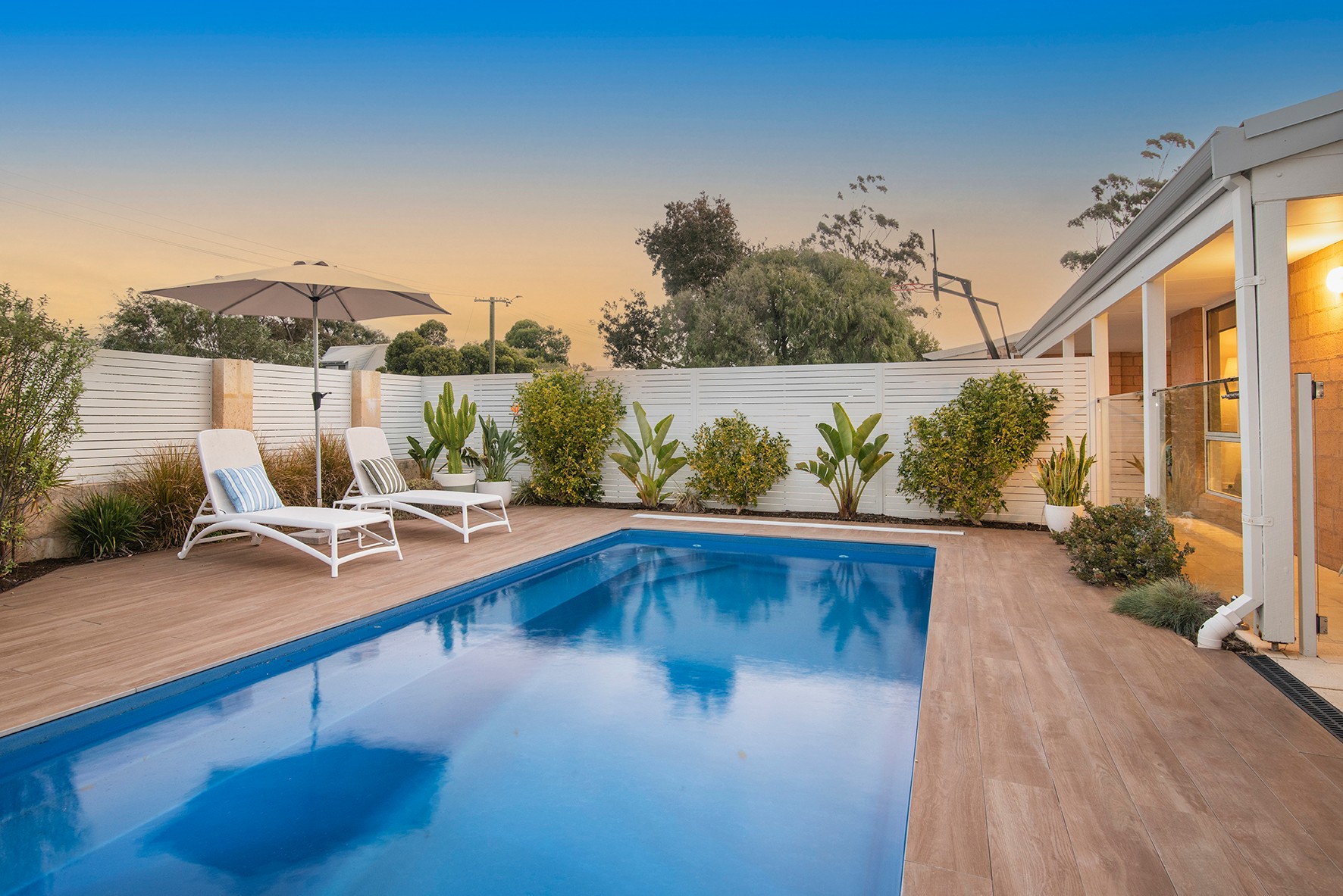 1 Halcyon Way, Dunsborough, WA 6281