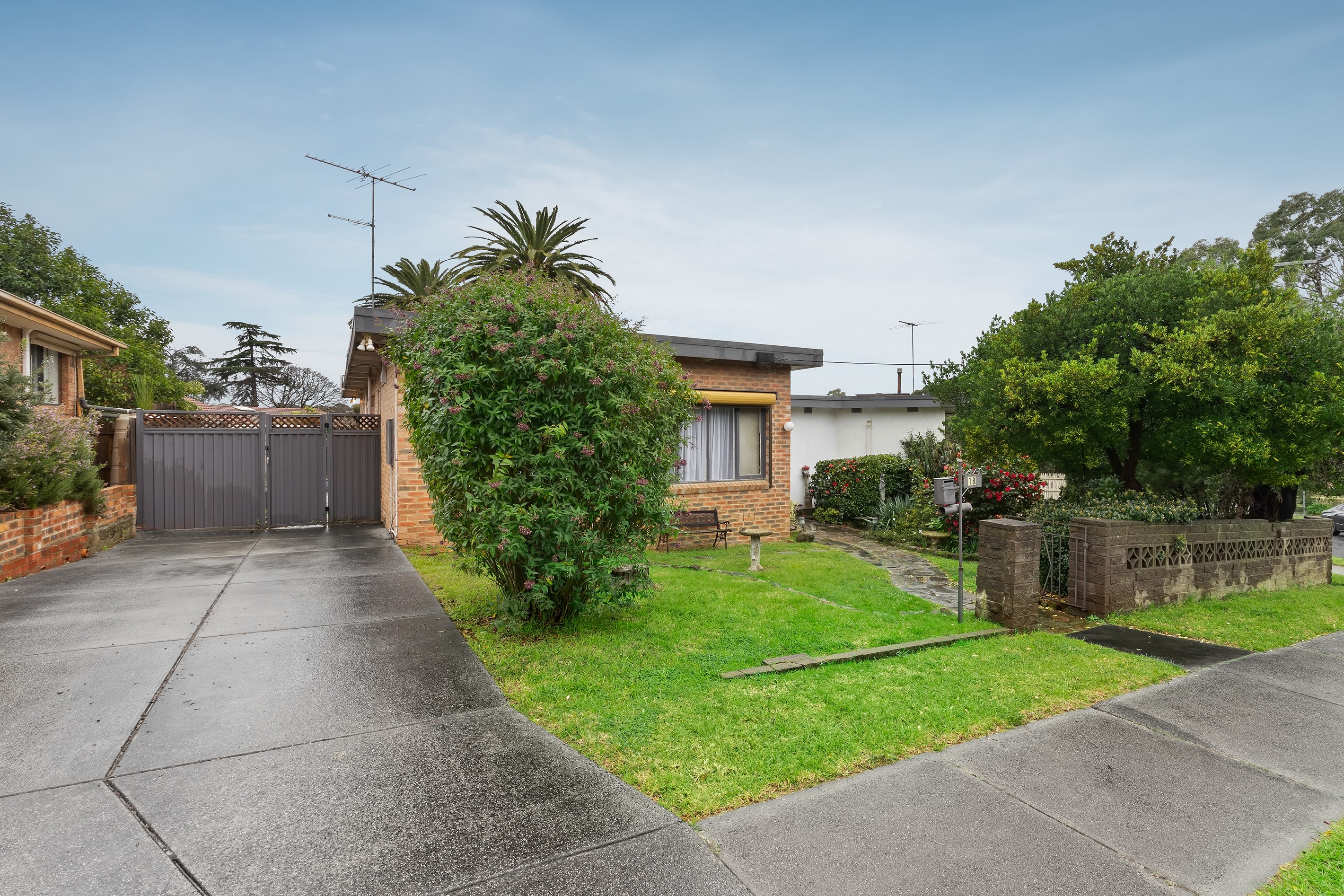 18 Melrose Avenue, Macleod, VIC 3085