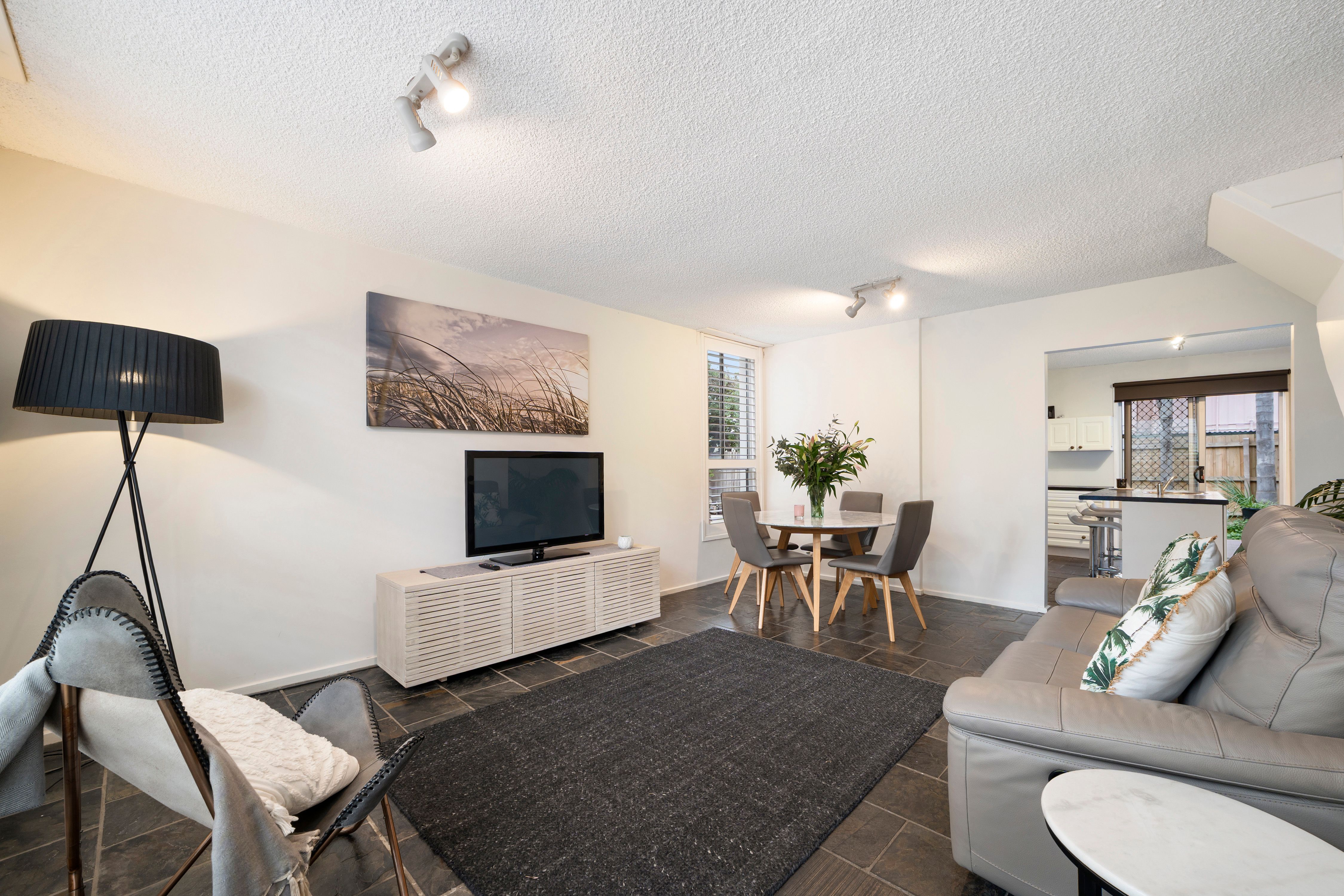 8/16-18 Turakina Avenue — photo from Ray White The Bayside Group