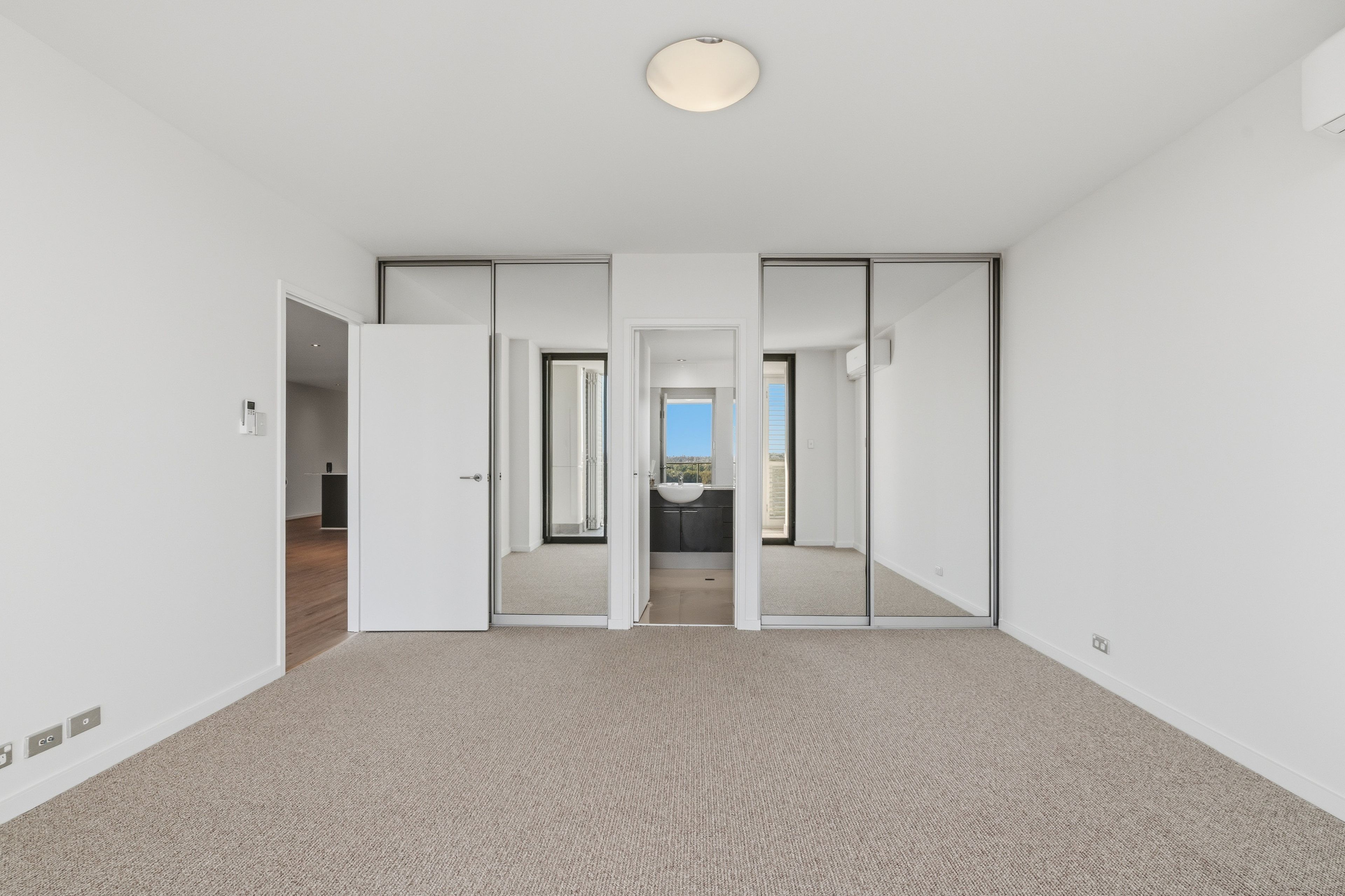 70/18 Tanunda Drive — photo 16 of 30
