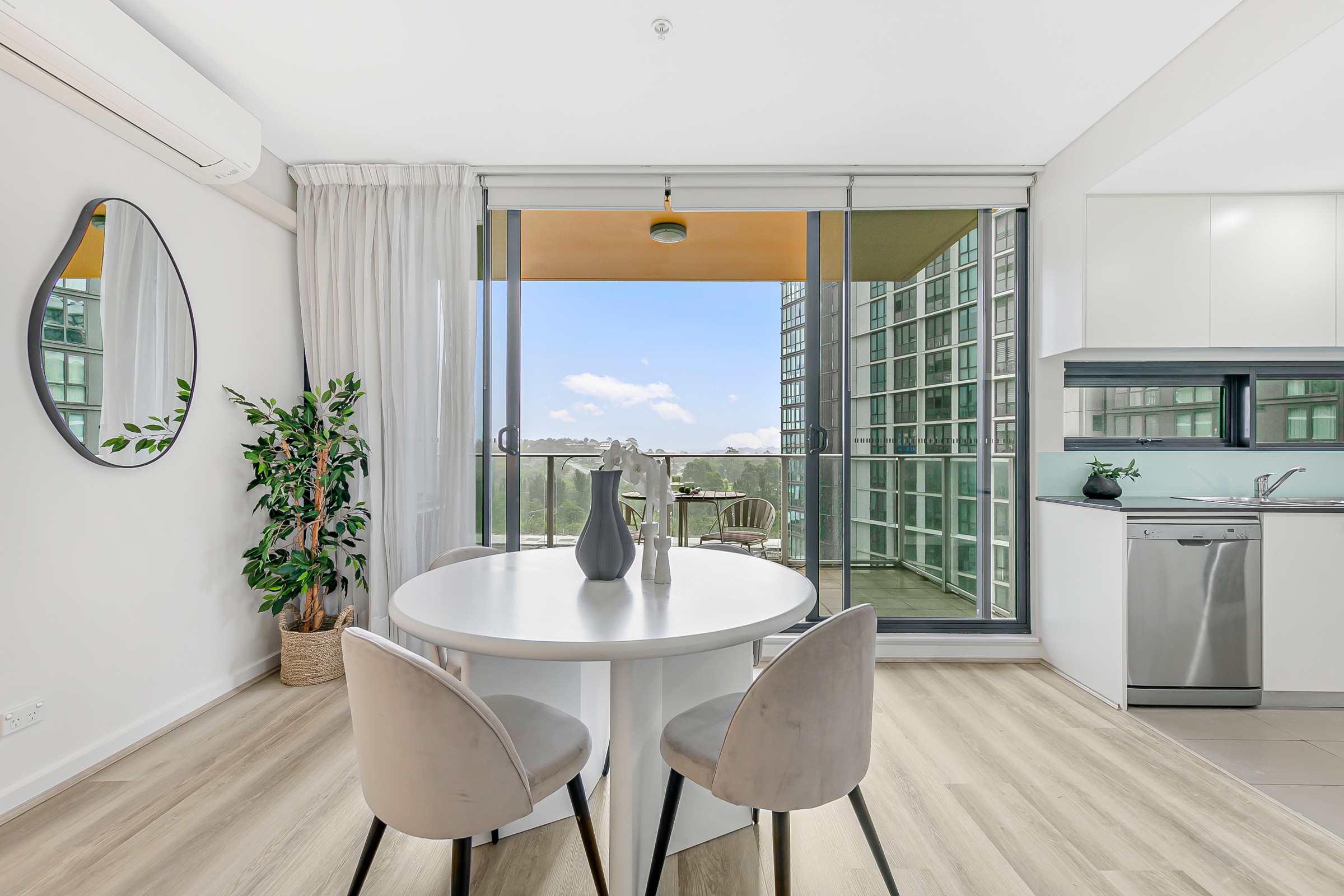 701/12 Brodie Spark Drive, Wolli Creek, NSW 2205