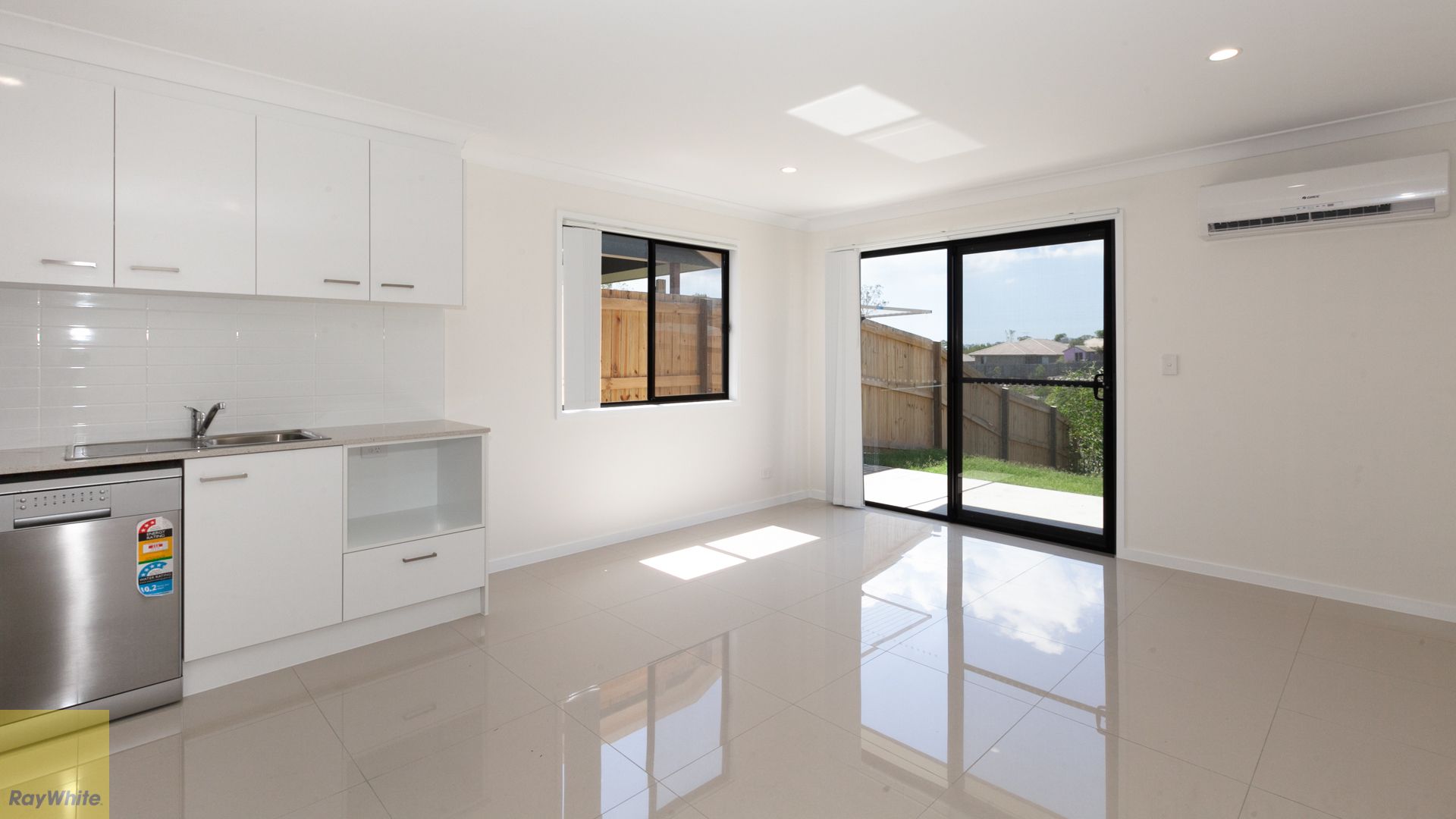 2/51 Pepper Tree Drive Lot 49, Holmview, QLD 4207