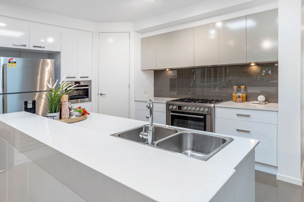 16 Landsdowne Drive, Ormeau Hills, QLD 4208