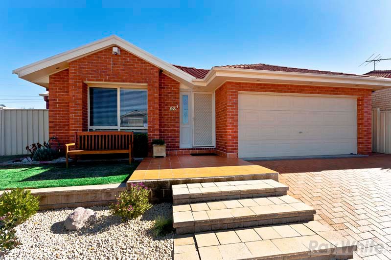 23 Wallis Crescent, Cecil Hills, NSW 2171