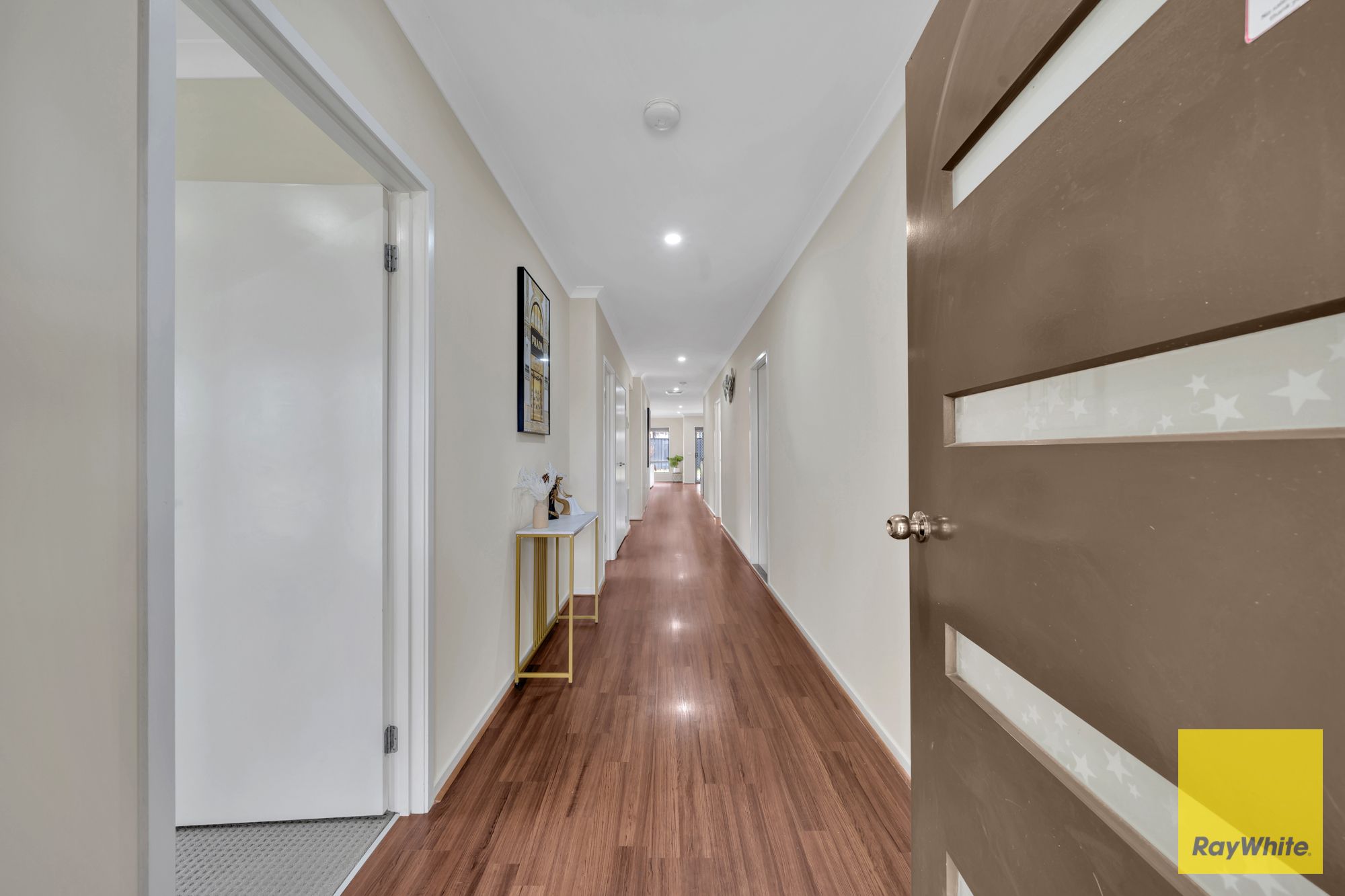 7 Zara Avenue — photo 3 of 26