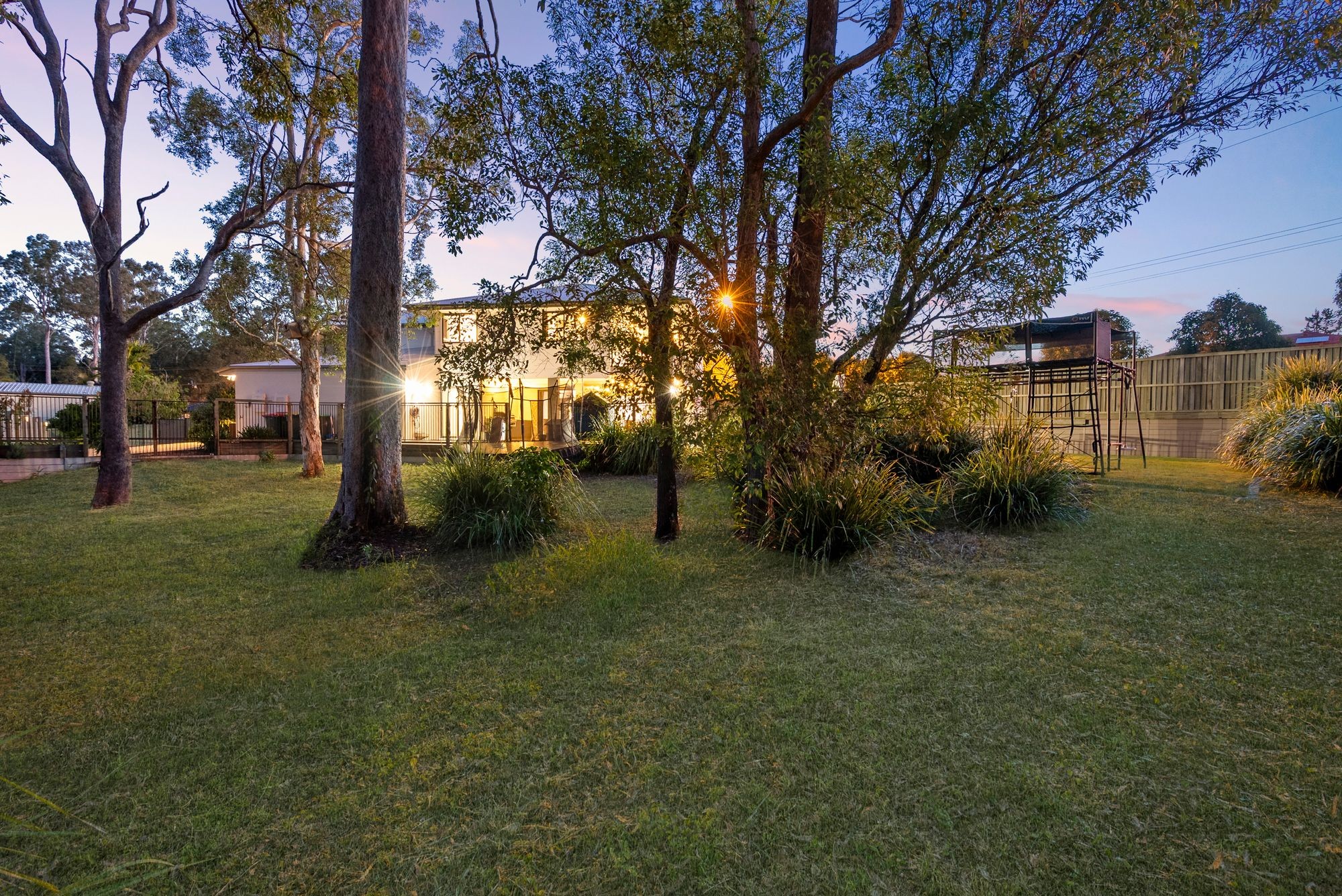 27 Sarsfield Place, Bridgeman Downs, QLD 4035