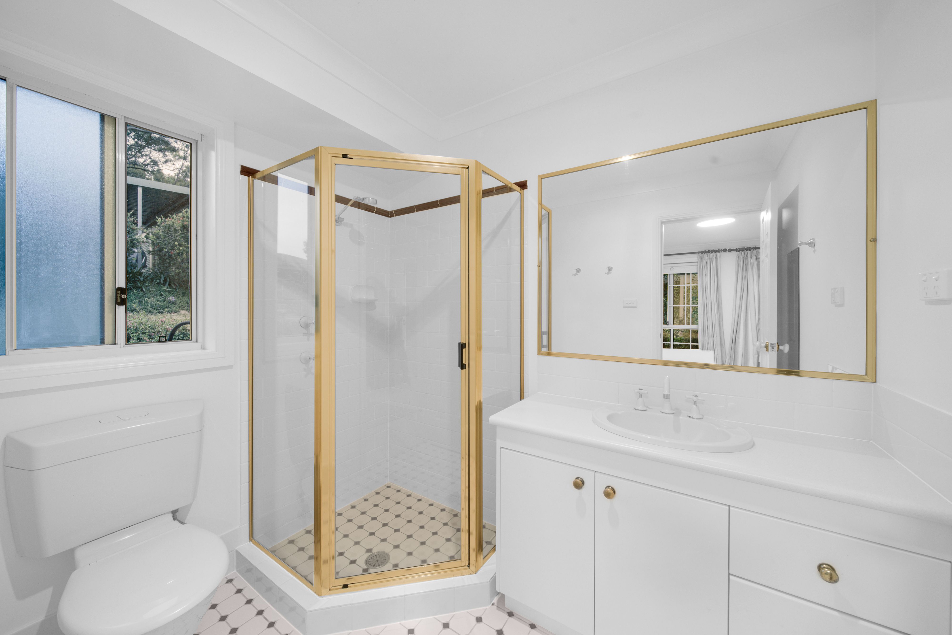 206 Yellow Box Road — photo 8 of 30