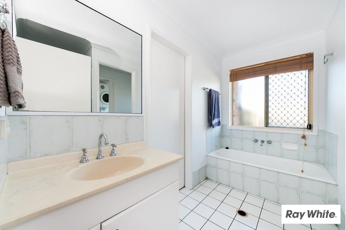 4 Newmarket Street, Lawnton, QLD 4501