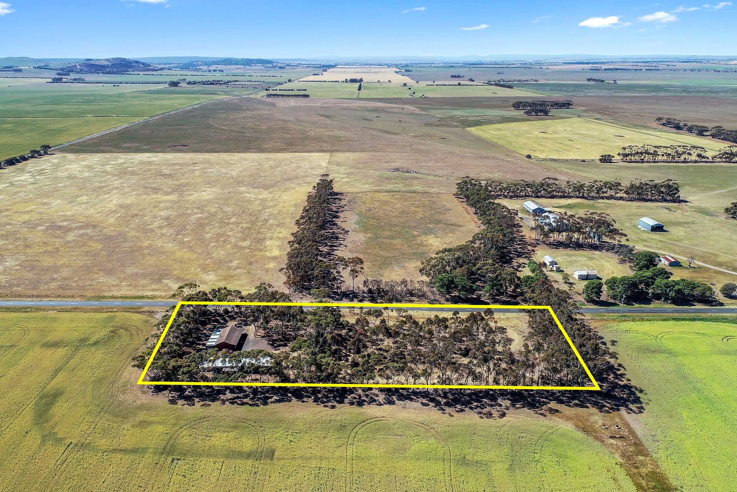 345 Carrs Road, ANAKIE, VIC 3213