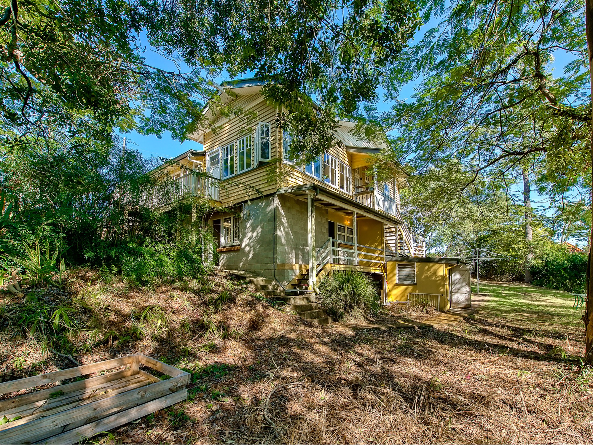 81 Simpsons Road, Bardon, QLD 4065