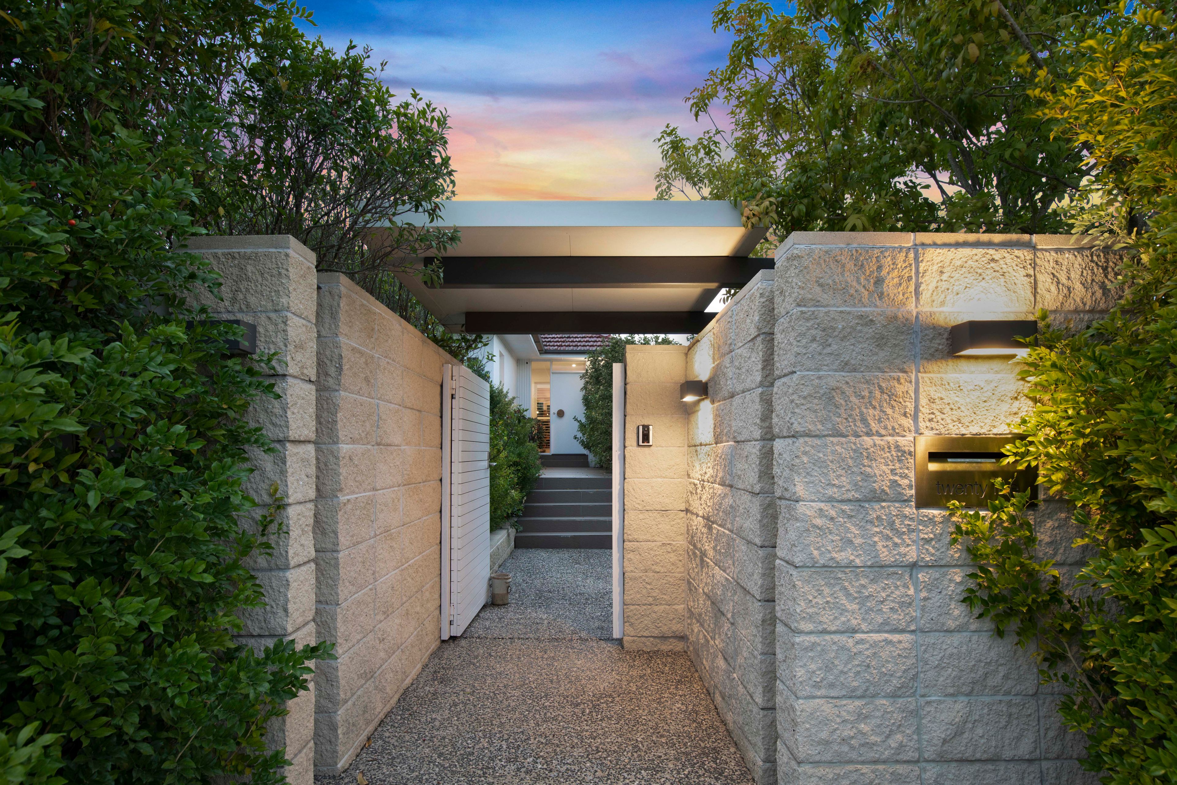 25 Barker Street, Wavell Heights, QLD 4012