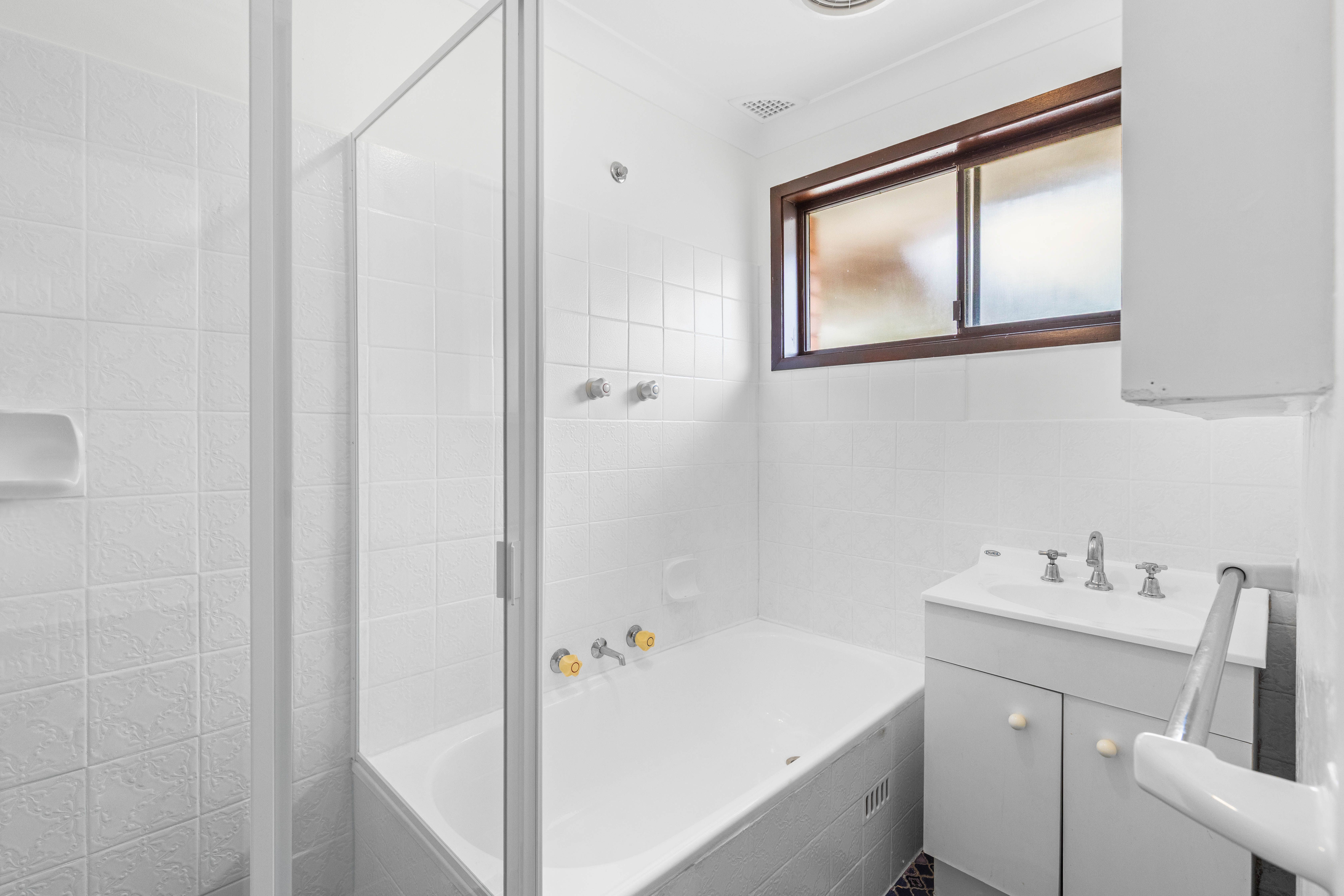 8 Buckland Road, St Clair, NSW