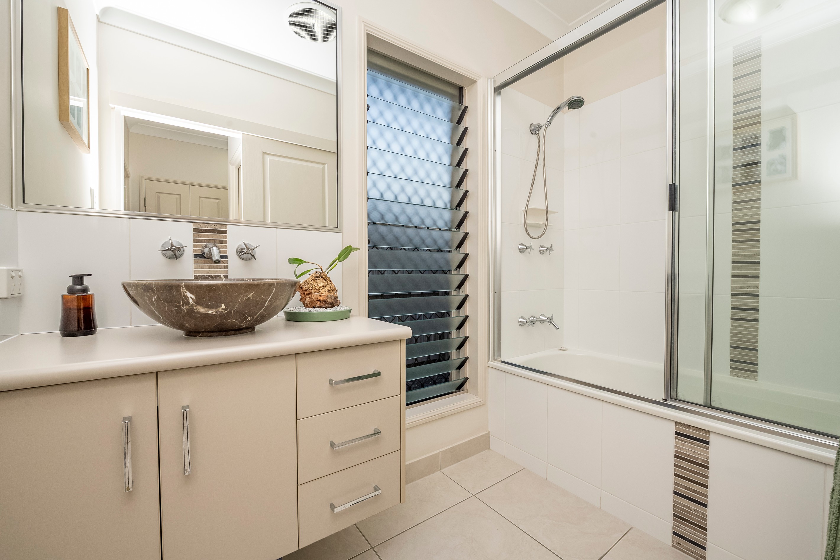 28 Batiki Circuit, Burdell, QLD 4818