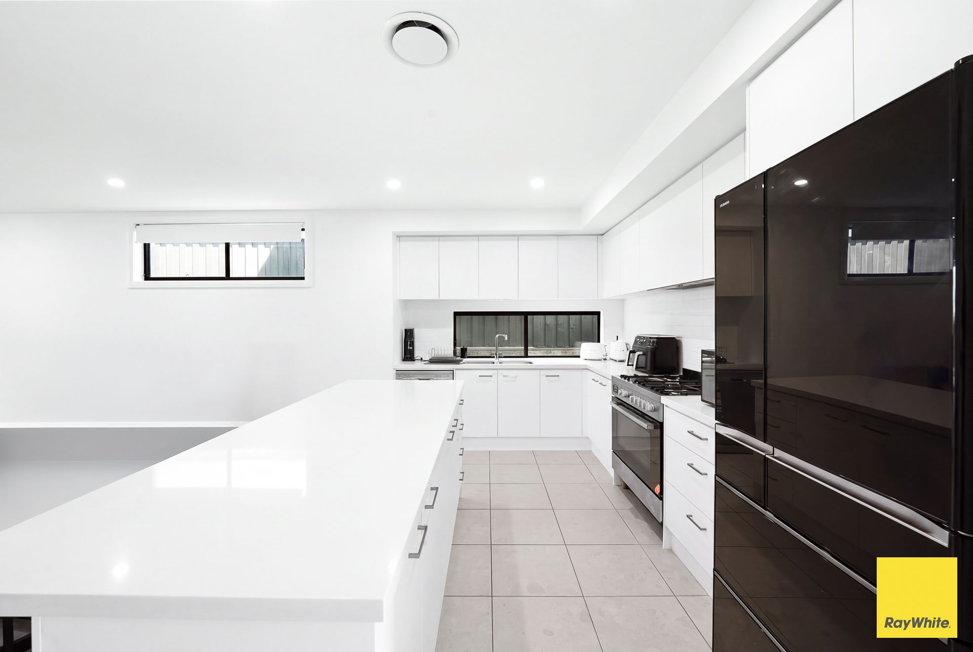4 Dransfield Drive — photo 4 of 16