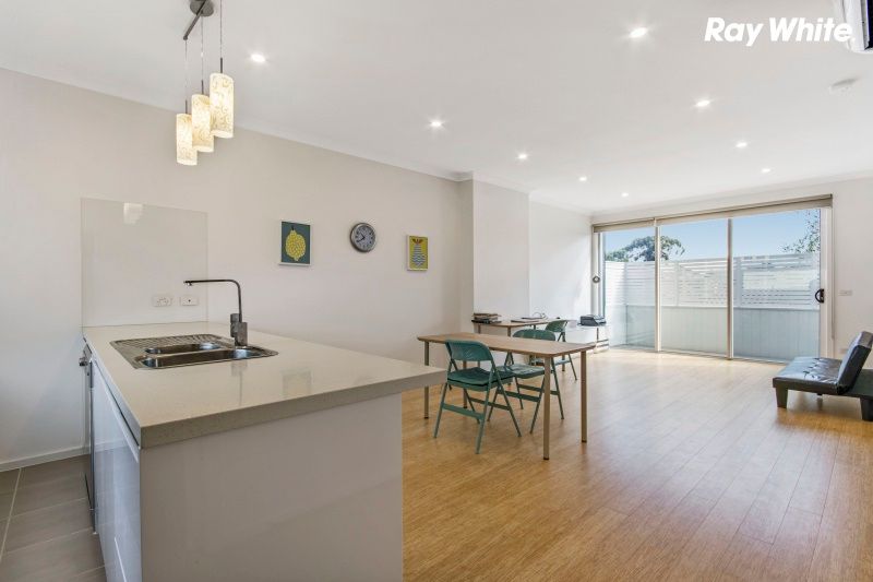 2/87 Middleborough Road, Burwood, VIC 3125