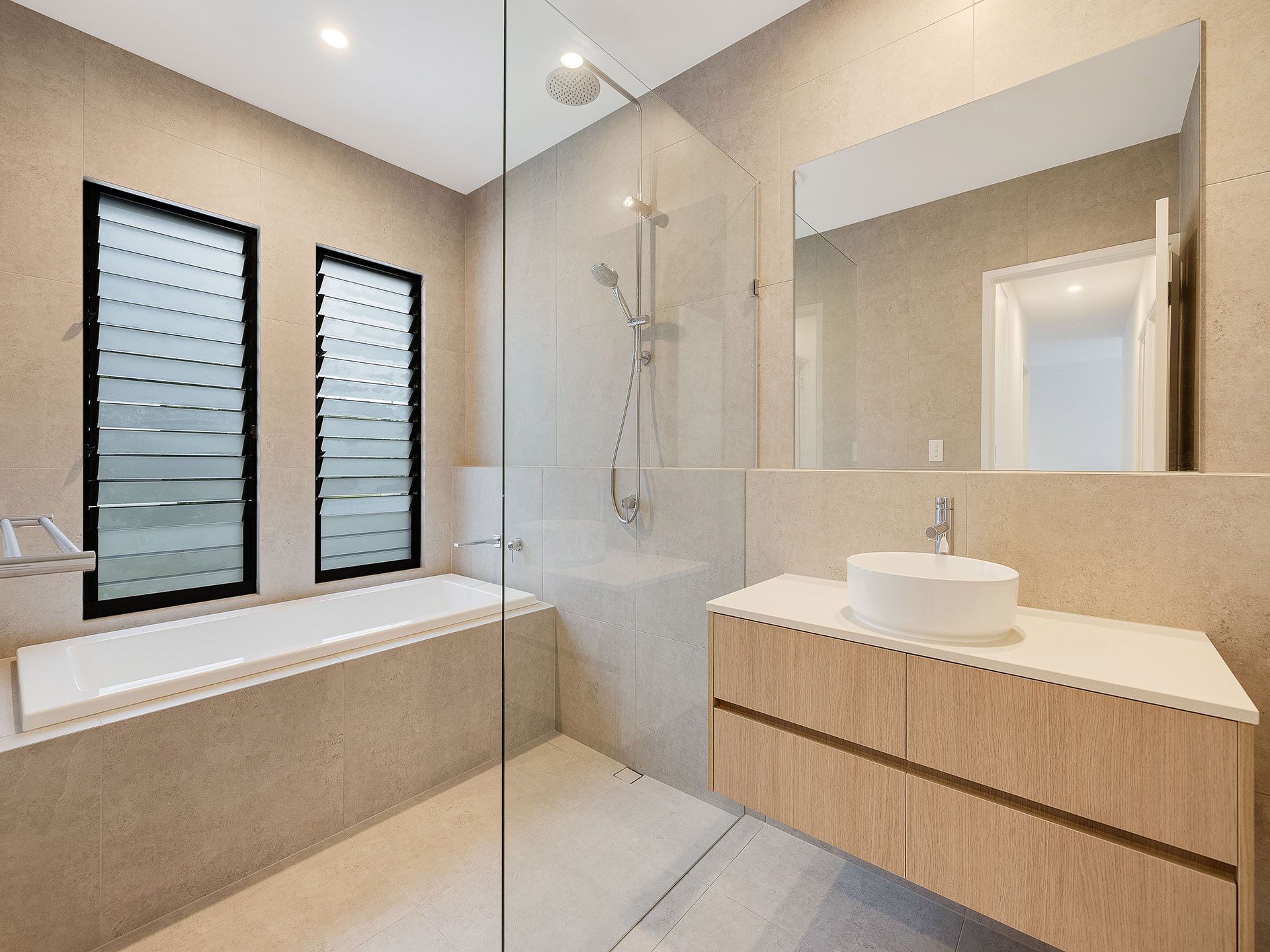 1/123 Karawatha Drive — photo 14 of 17
