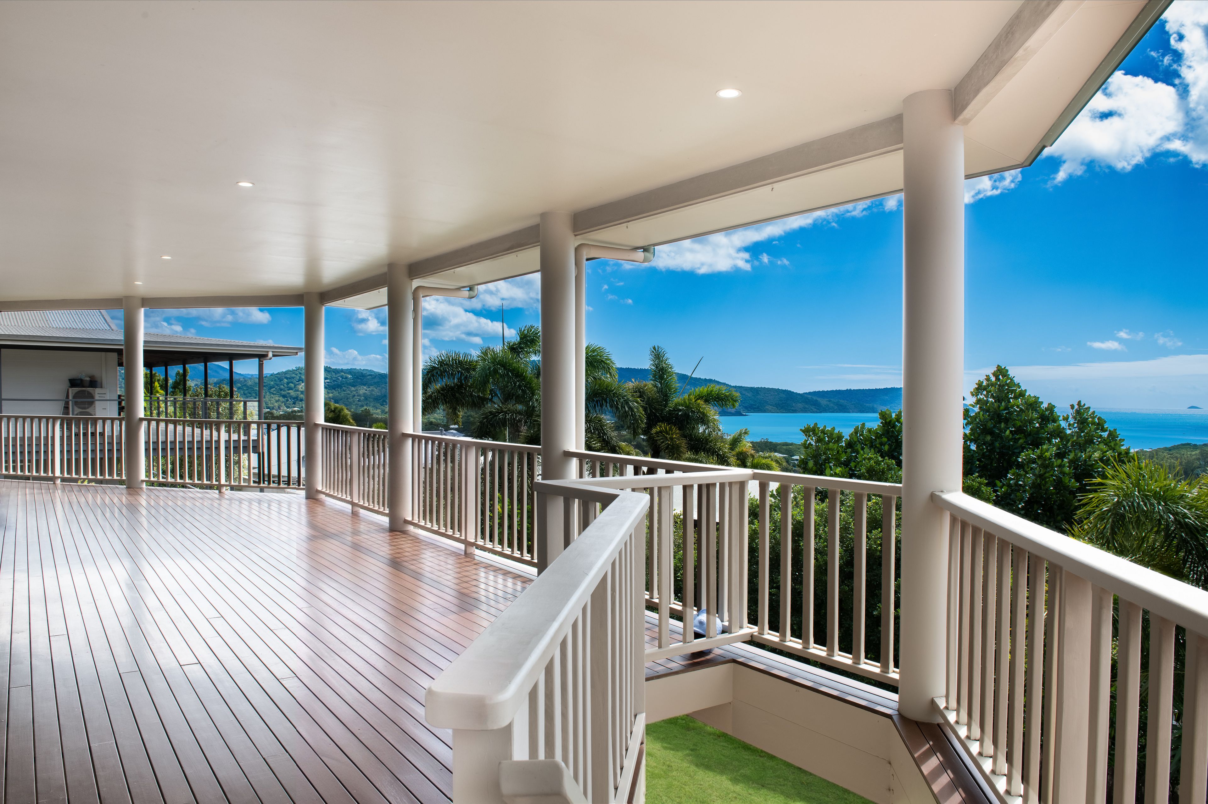 5 Panoramic Court, Cannonvale, QLD 4802