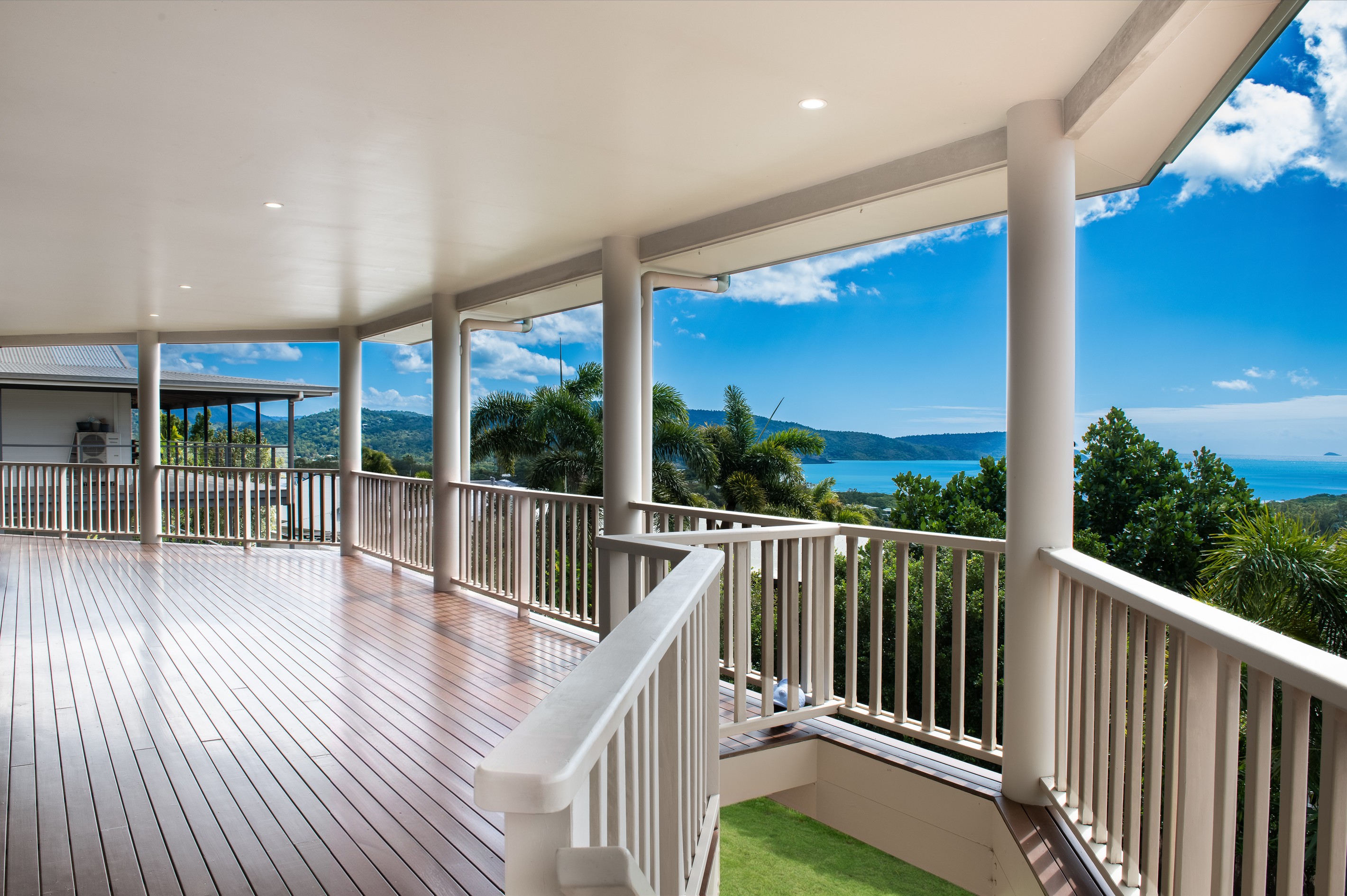 5 Panoramic Court, Cannonvale, QLD 4802