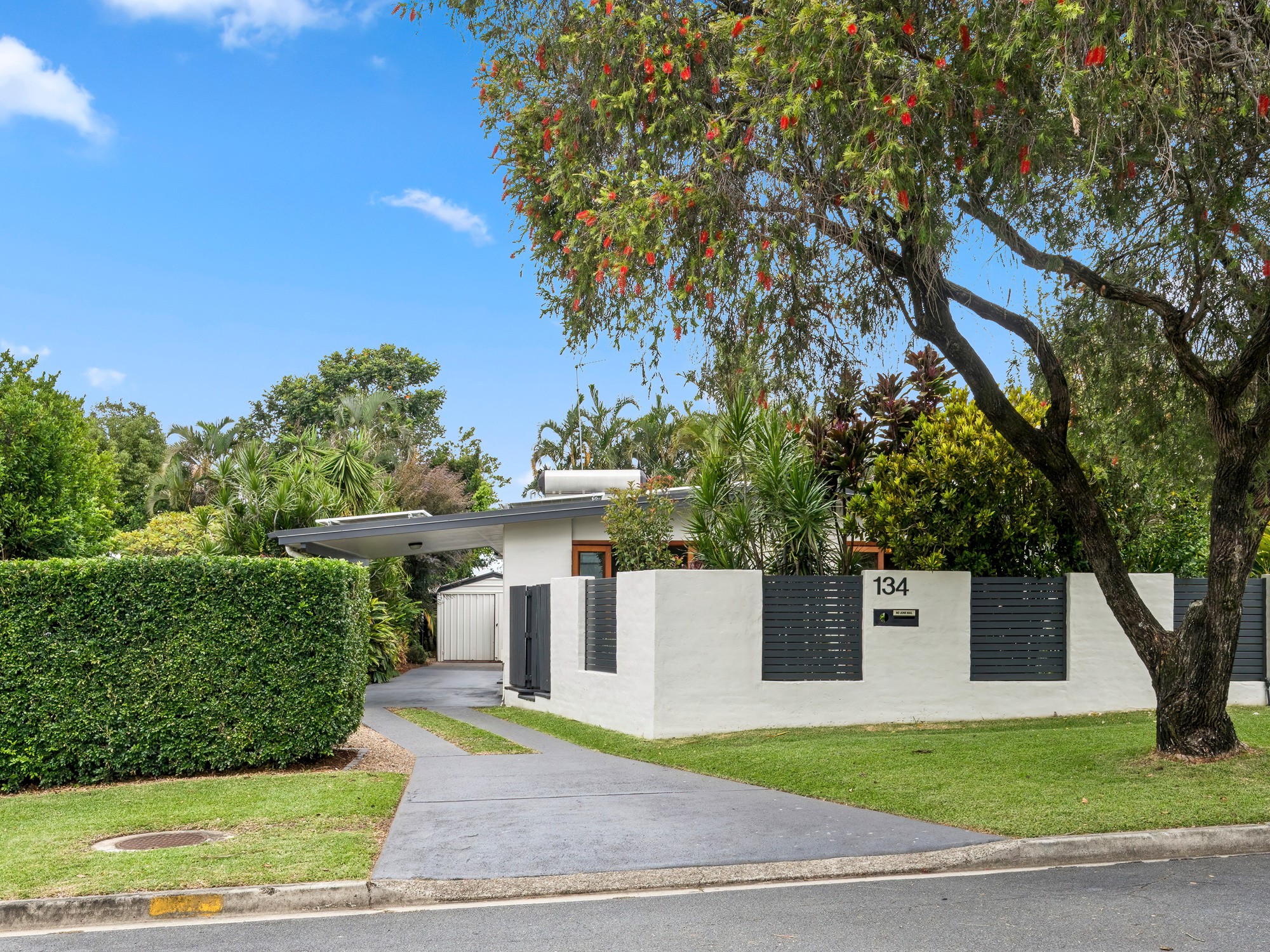 134 Bamboo Avenue, Benowa, QLD 4217
