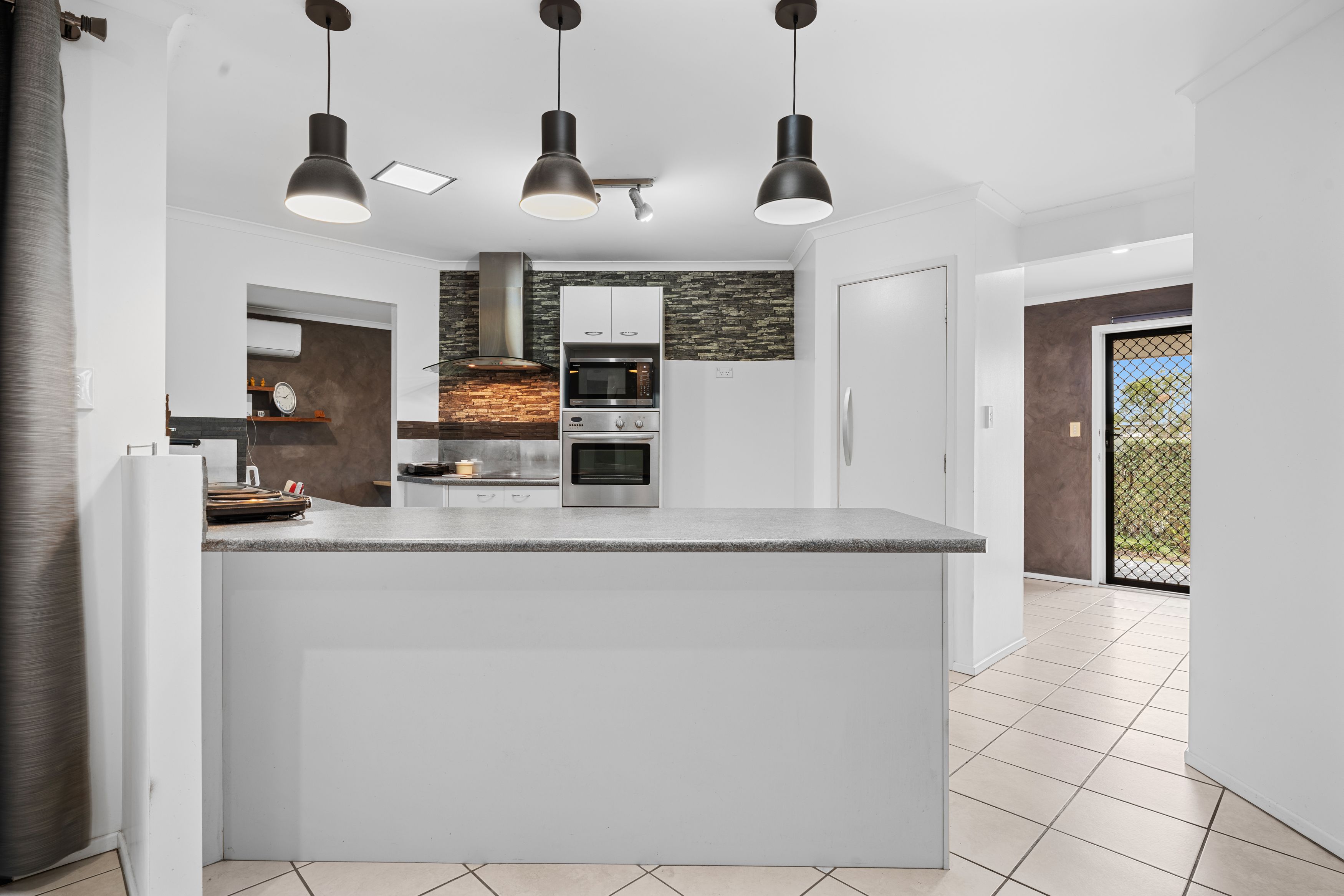 8 Breakwater Court — photo 3 of 25