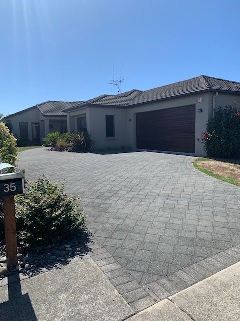 35 Oriental Parade, Papamoa, Tauranga City