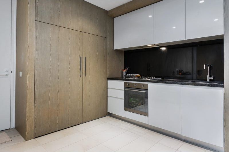 318/74 Queens Road, Melbourne, VIC 3004