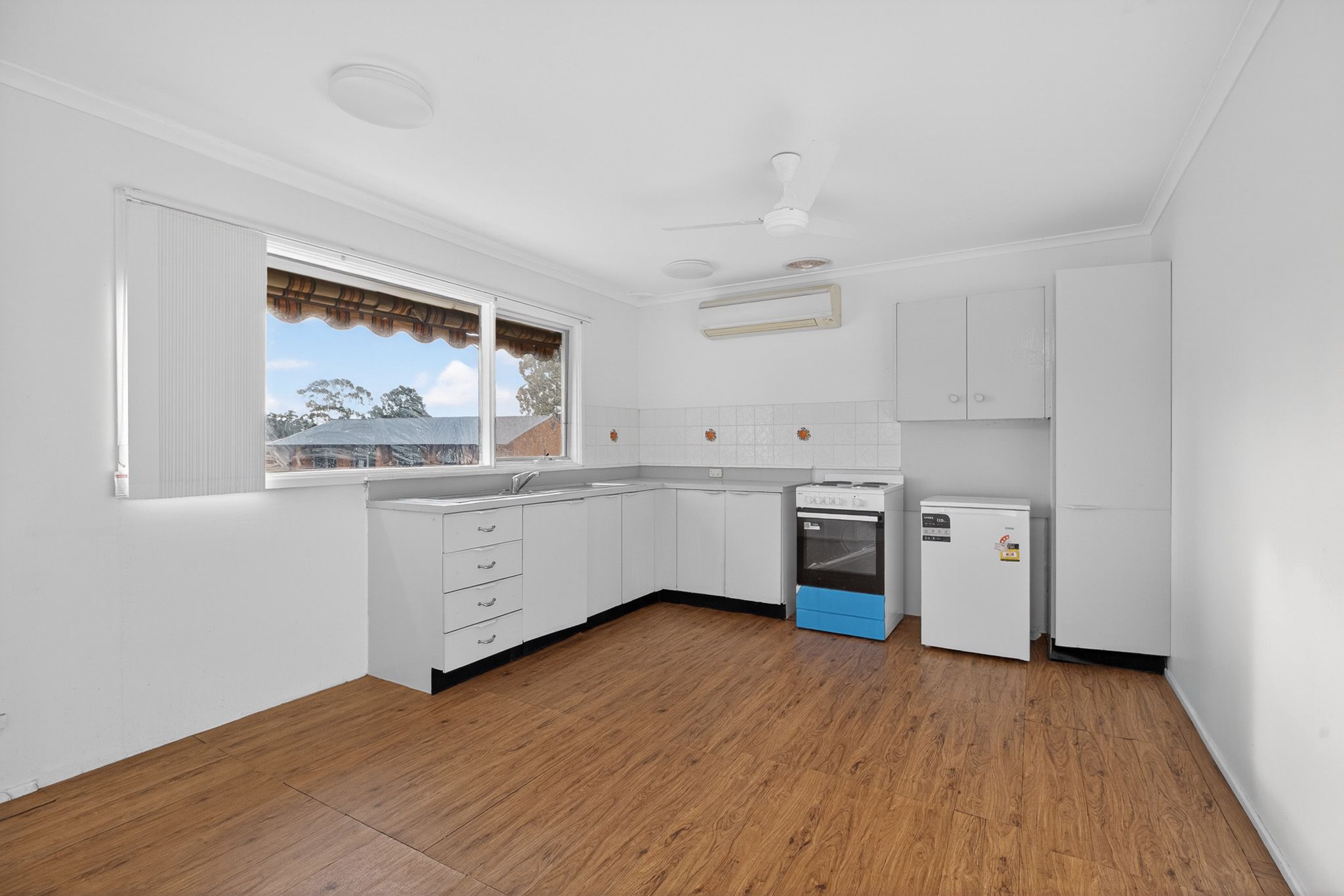101 Jacaranda Avenue — photo 5 of 12
