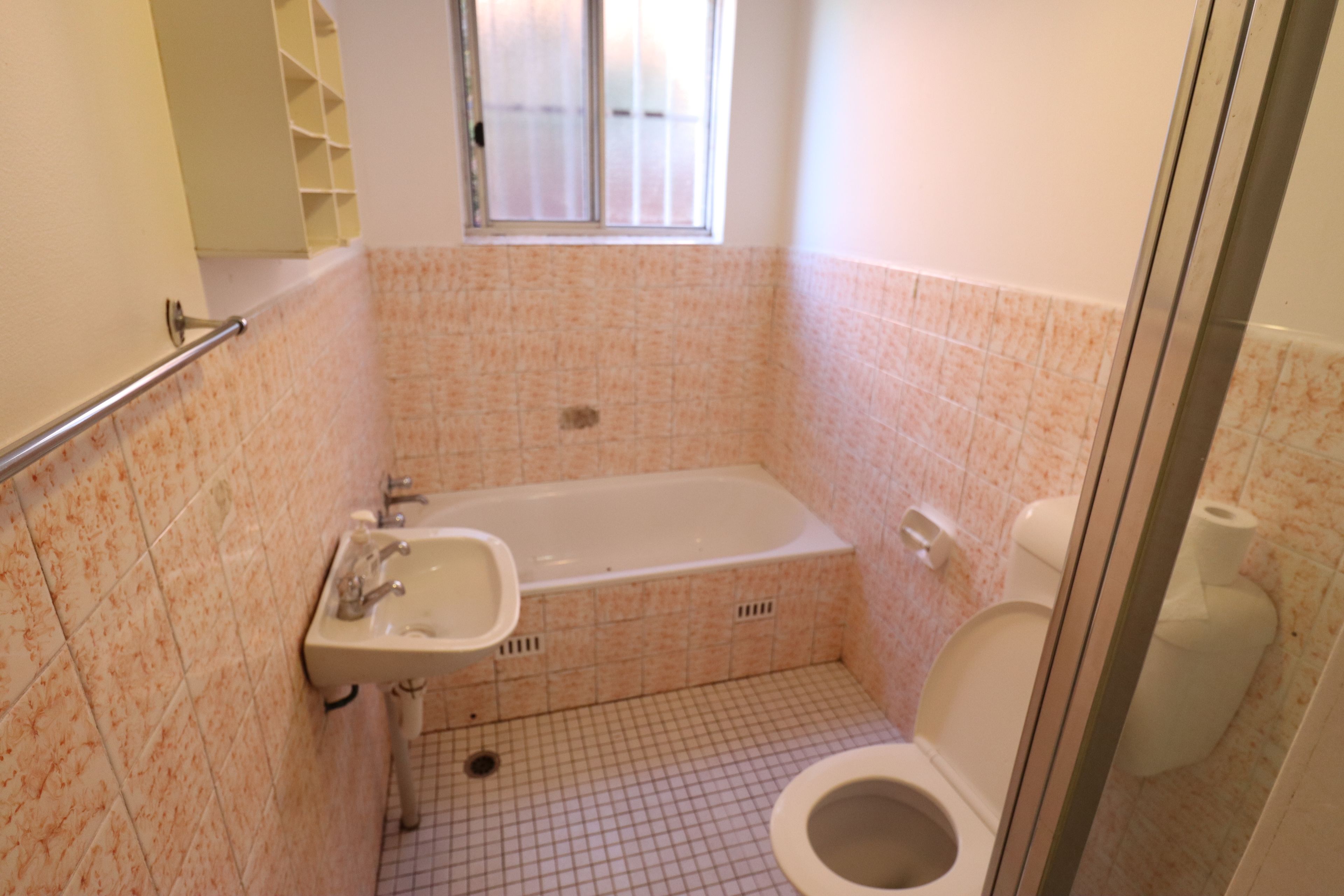 1/46 Mccourt Street — photo 4 of 6