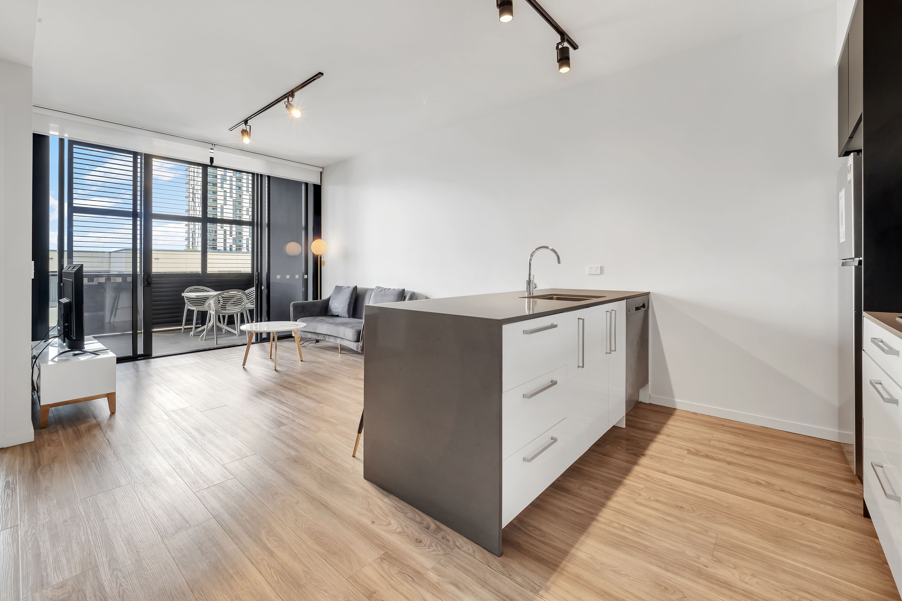 2044/9 Edmondstone Street, South Brisbane, QLD 4101