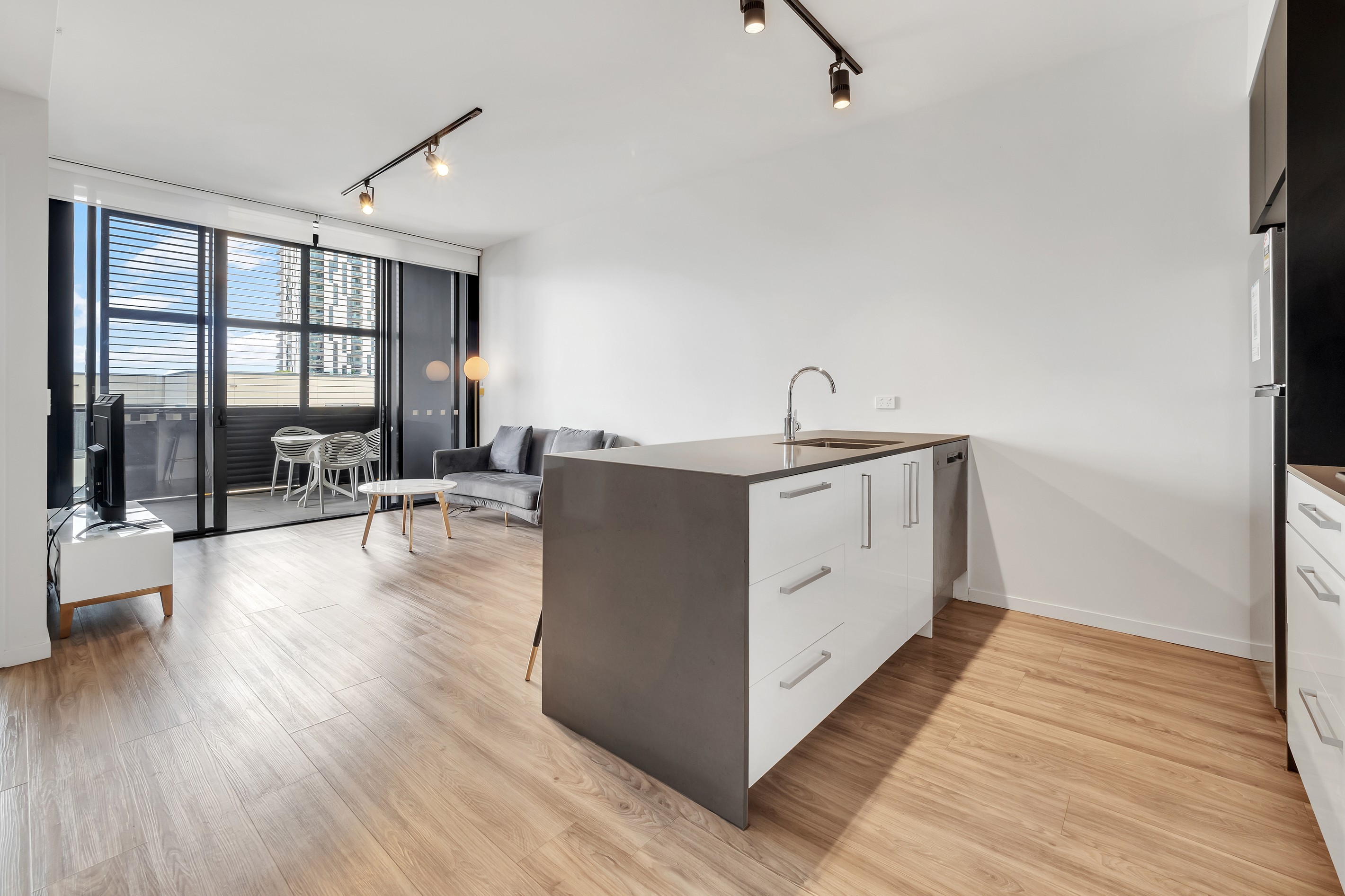 2044/9 Edmondstone Street, South Brisbane, QLD 4101