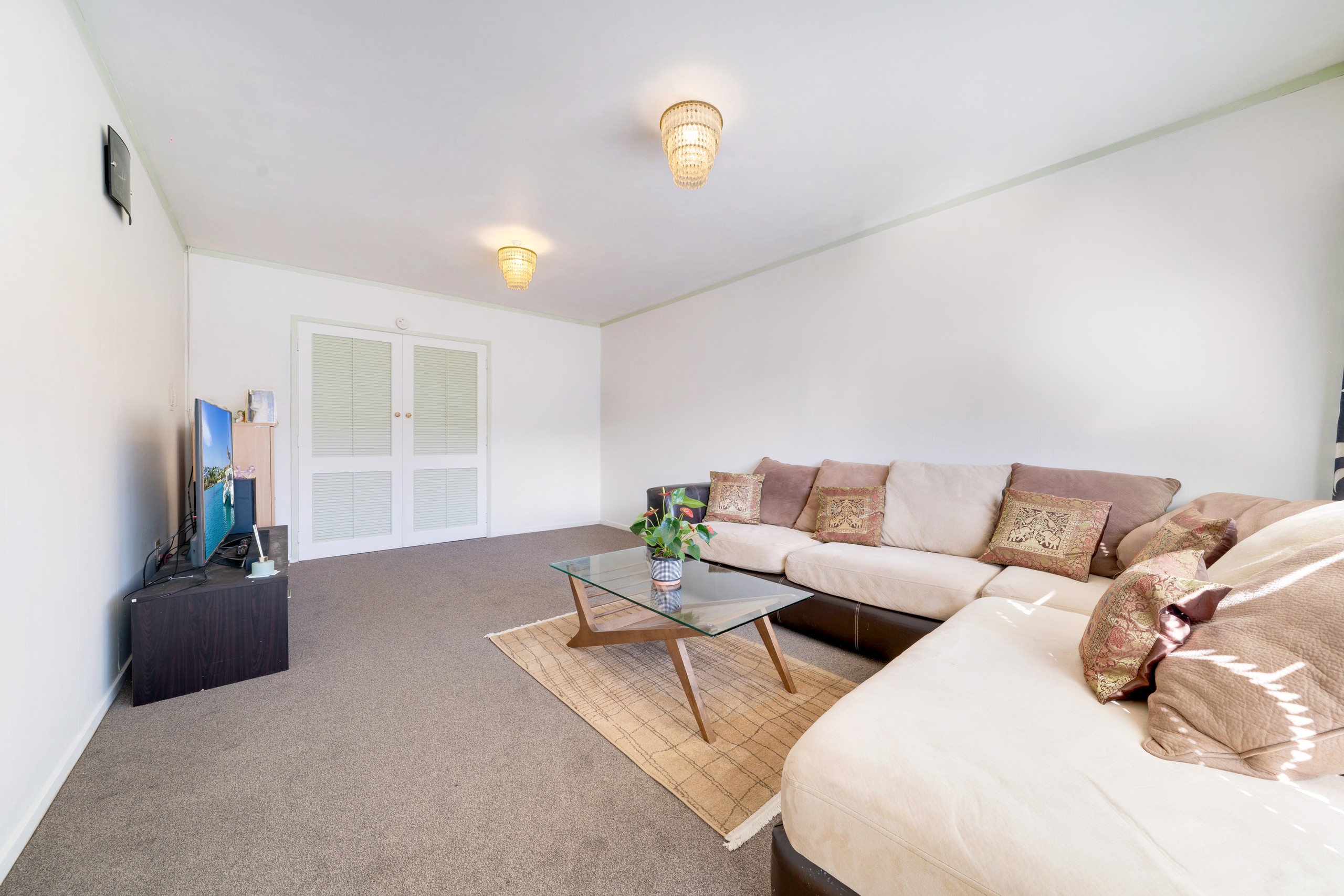 2/124 Carruth Road, Papatoetoe, Manukau City