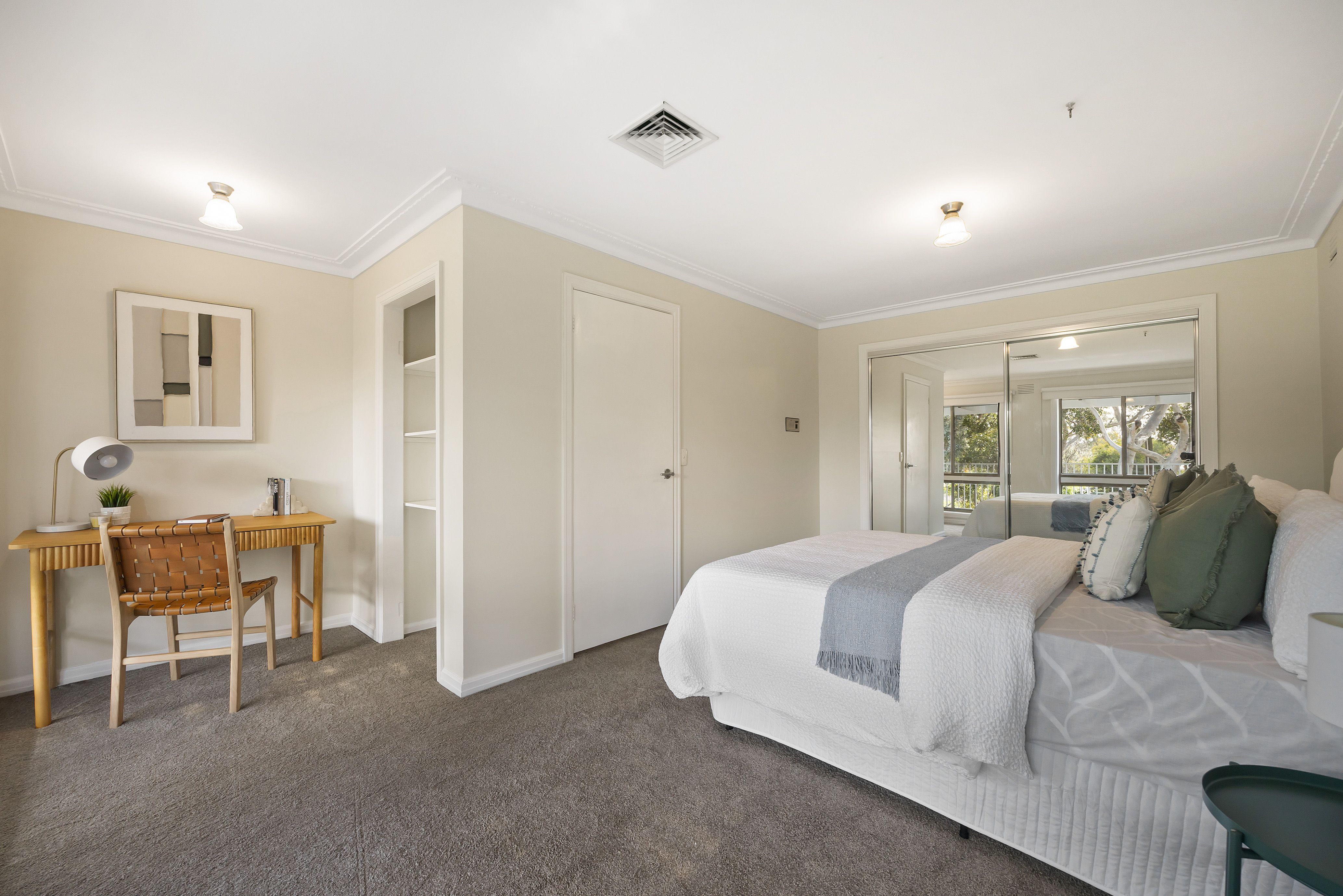 93 Bulla Road — photo 12 of 15