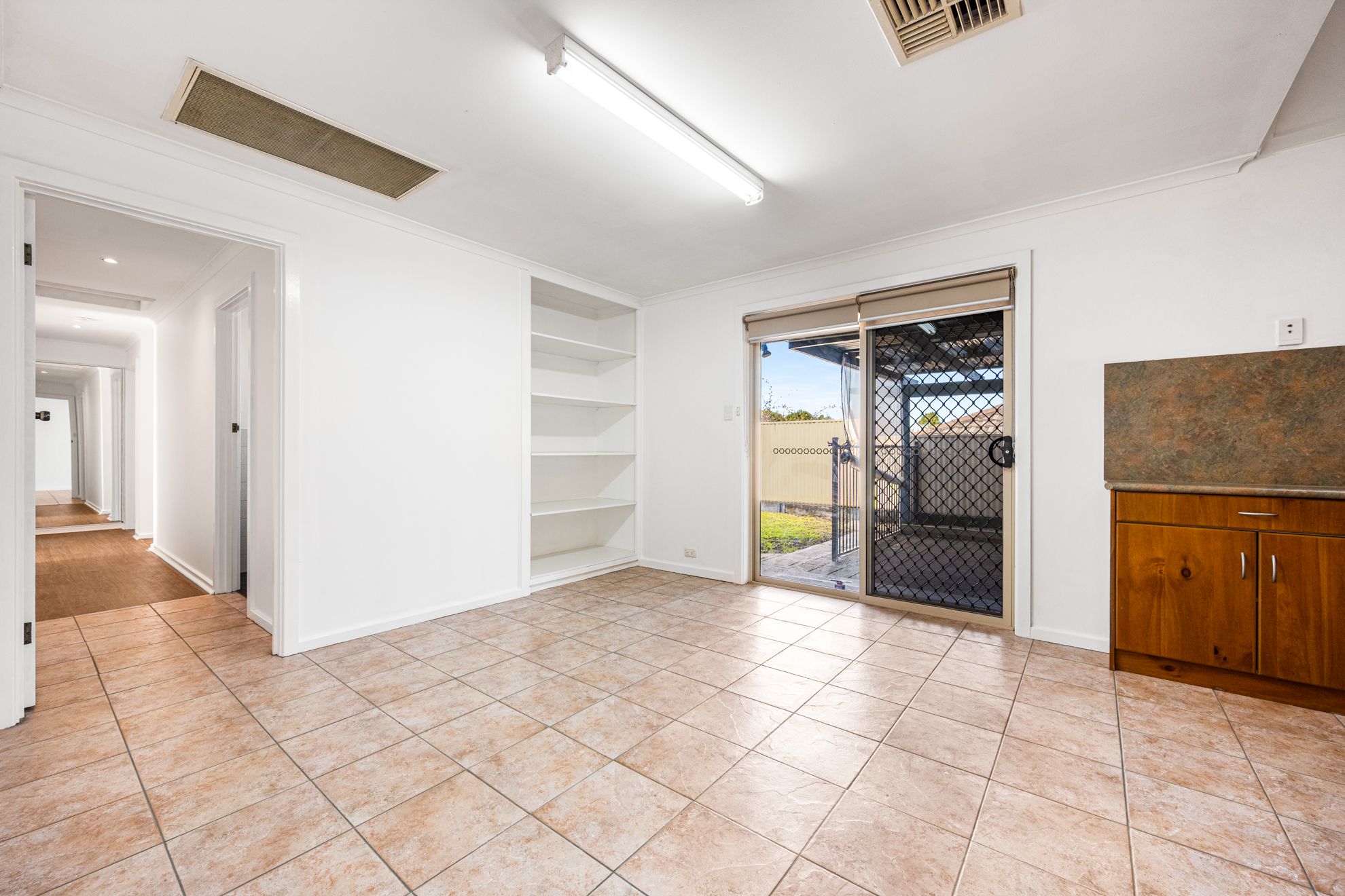 6 Campbell Street — photo 6 of 19