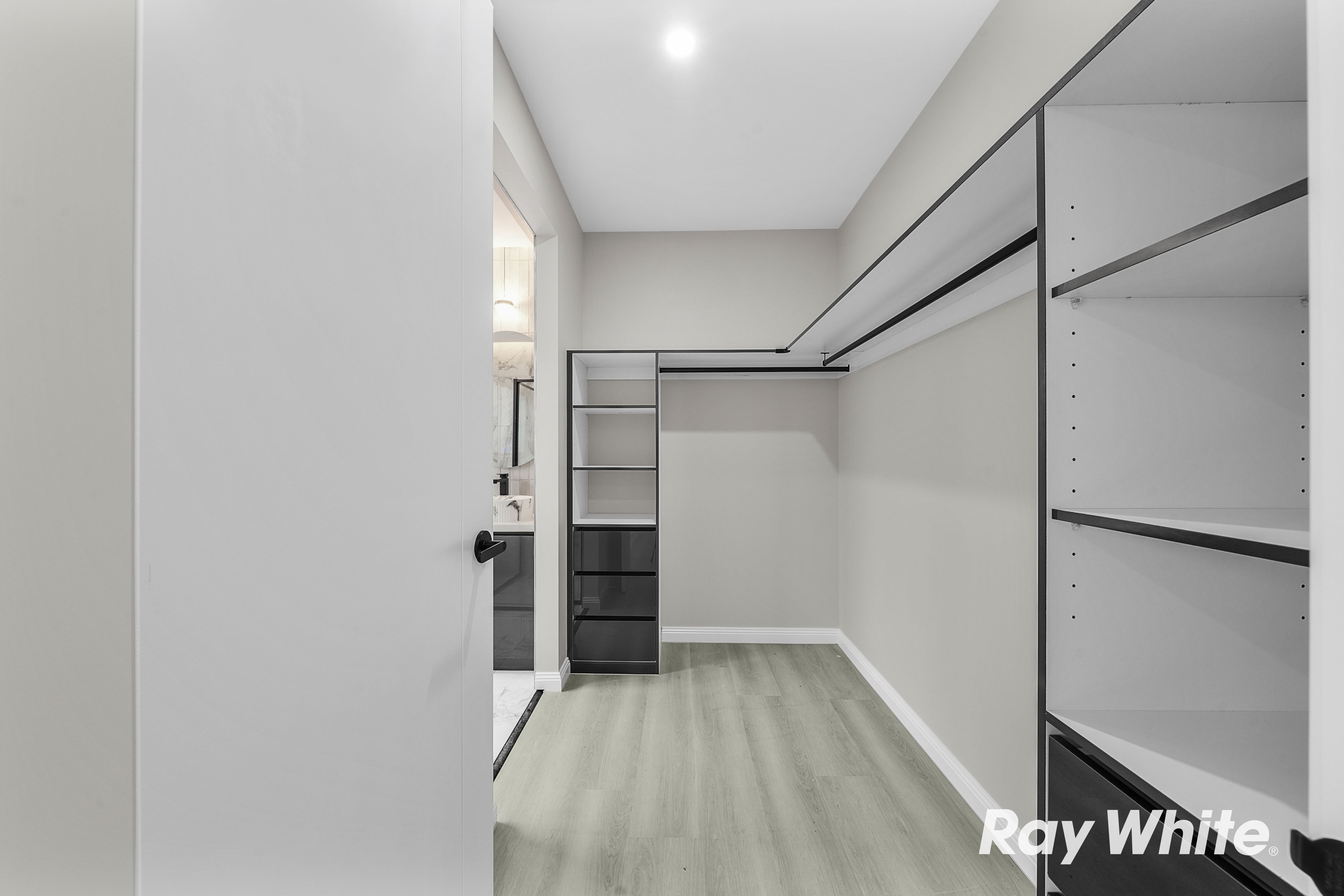 48 Pulchella Crescent — photo 14 of 21