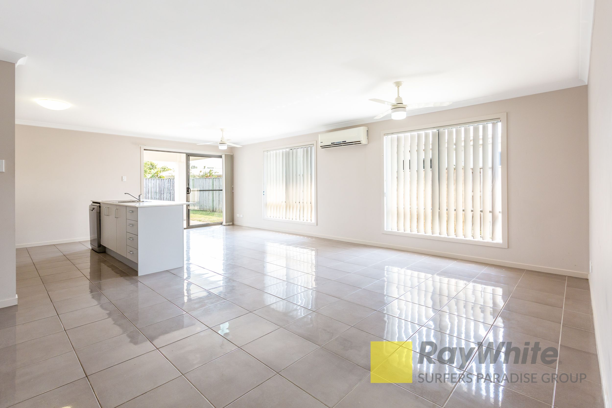 3/6 Pendraat Parade, Hope Island, QLD 4212