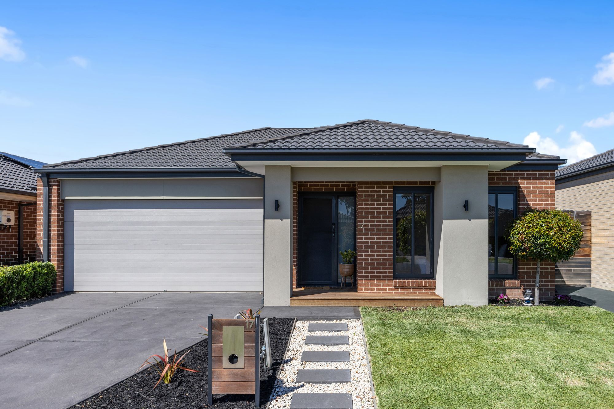 17 Millicent Parade , Officer VIC 3809