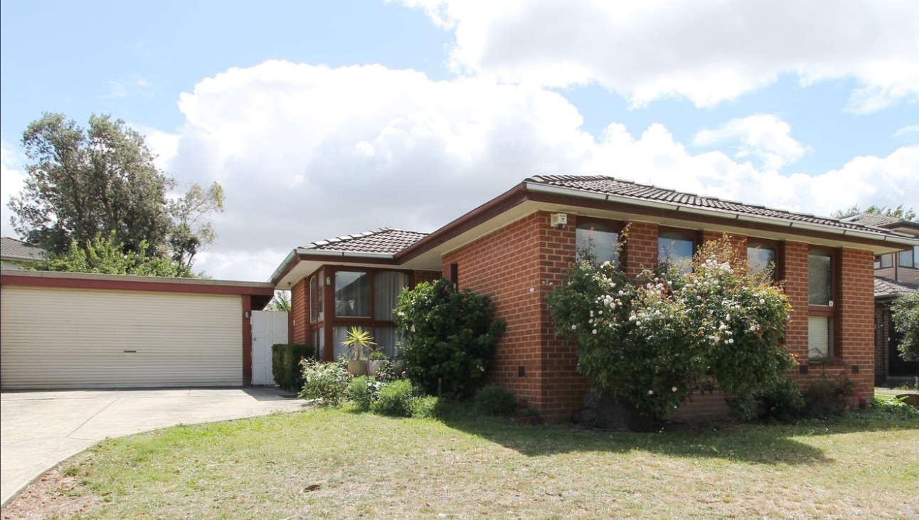 19 Buckmaster Drive, Mill Park, VIC 3082