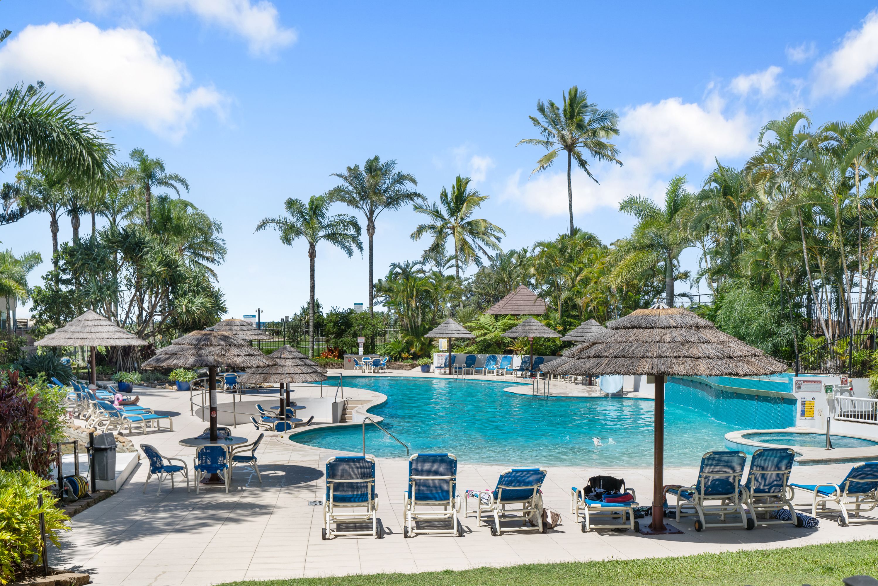 4C/973 Gold Coast Highway, Palm Beach, QLD 4221
