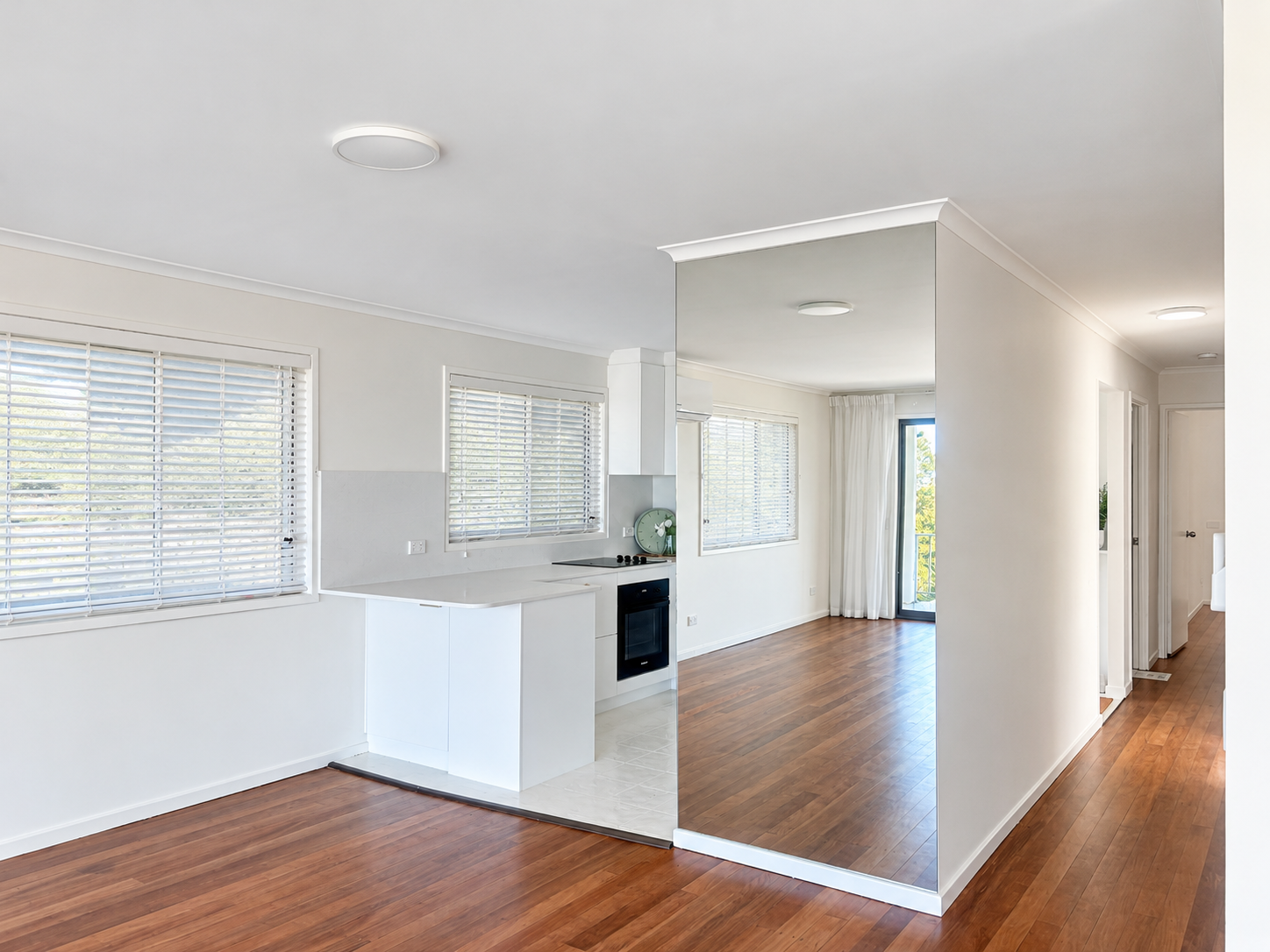 2 Tantula Road East — photo 4 of 15