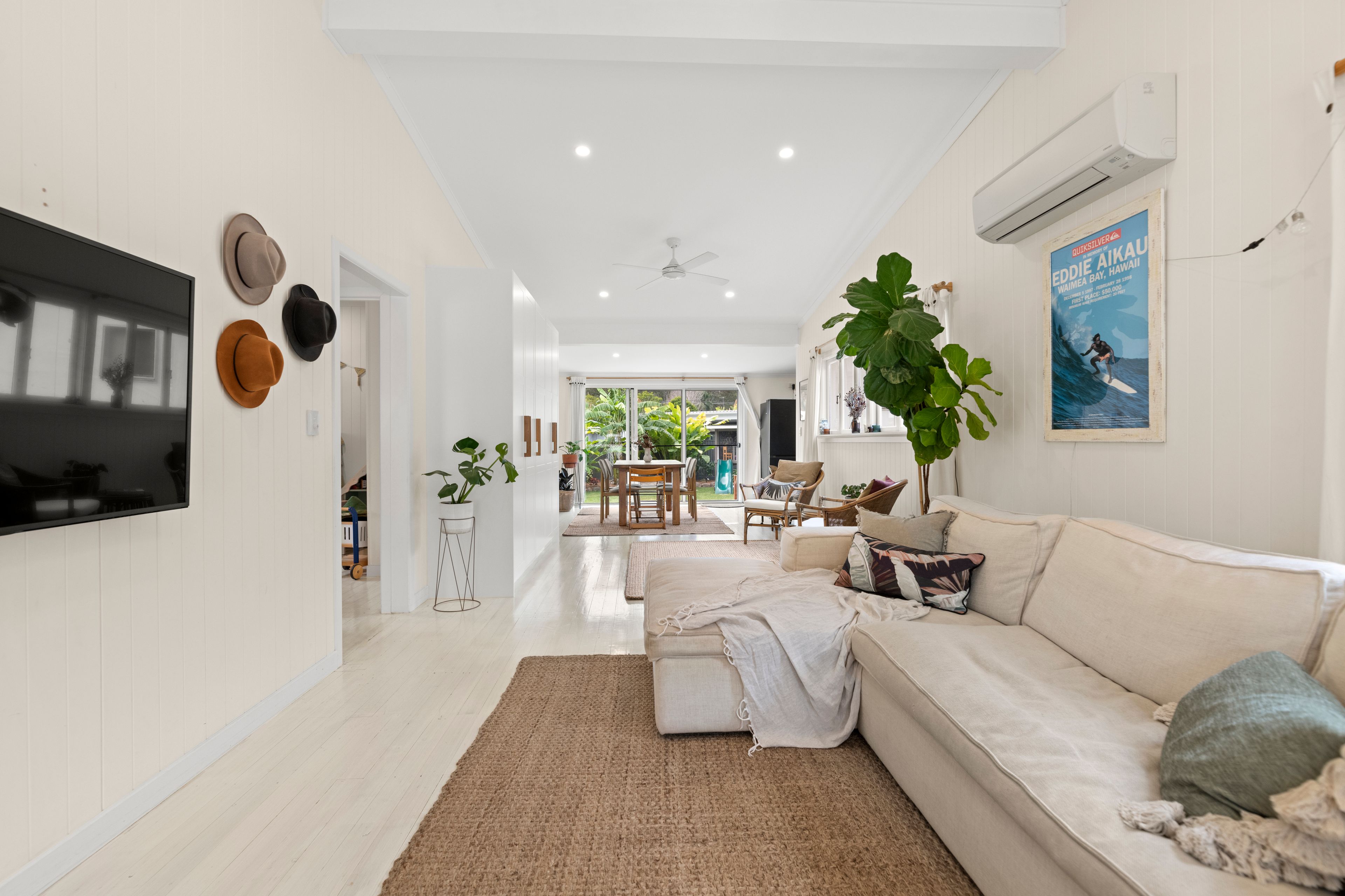 33 Matilda Street, Burleigh Heads, QLD 4220