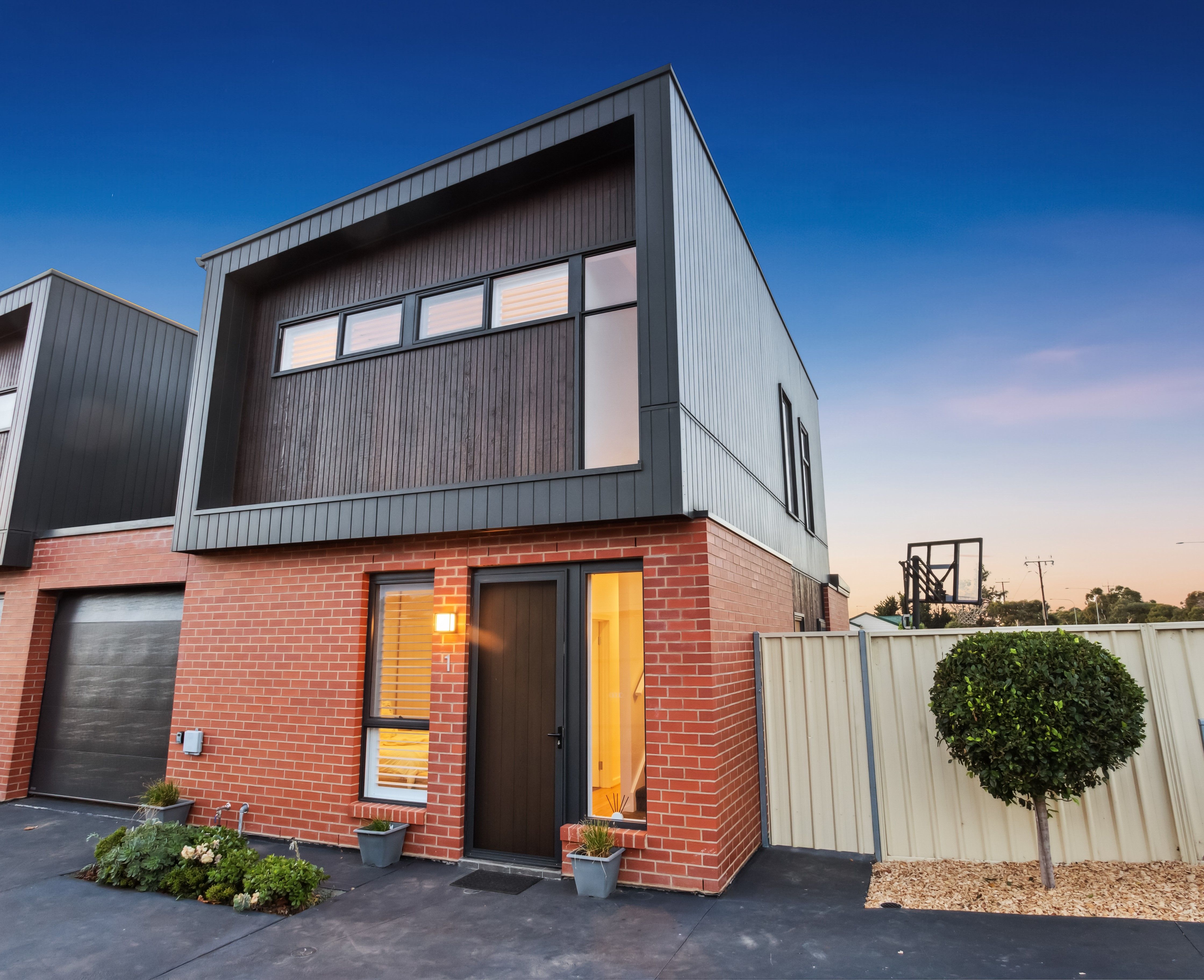 313 Commercial Road, Seaford SA 5169