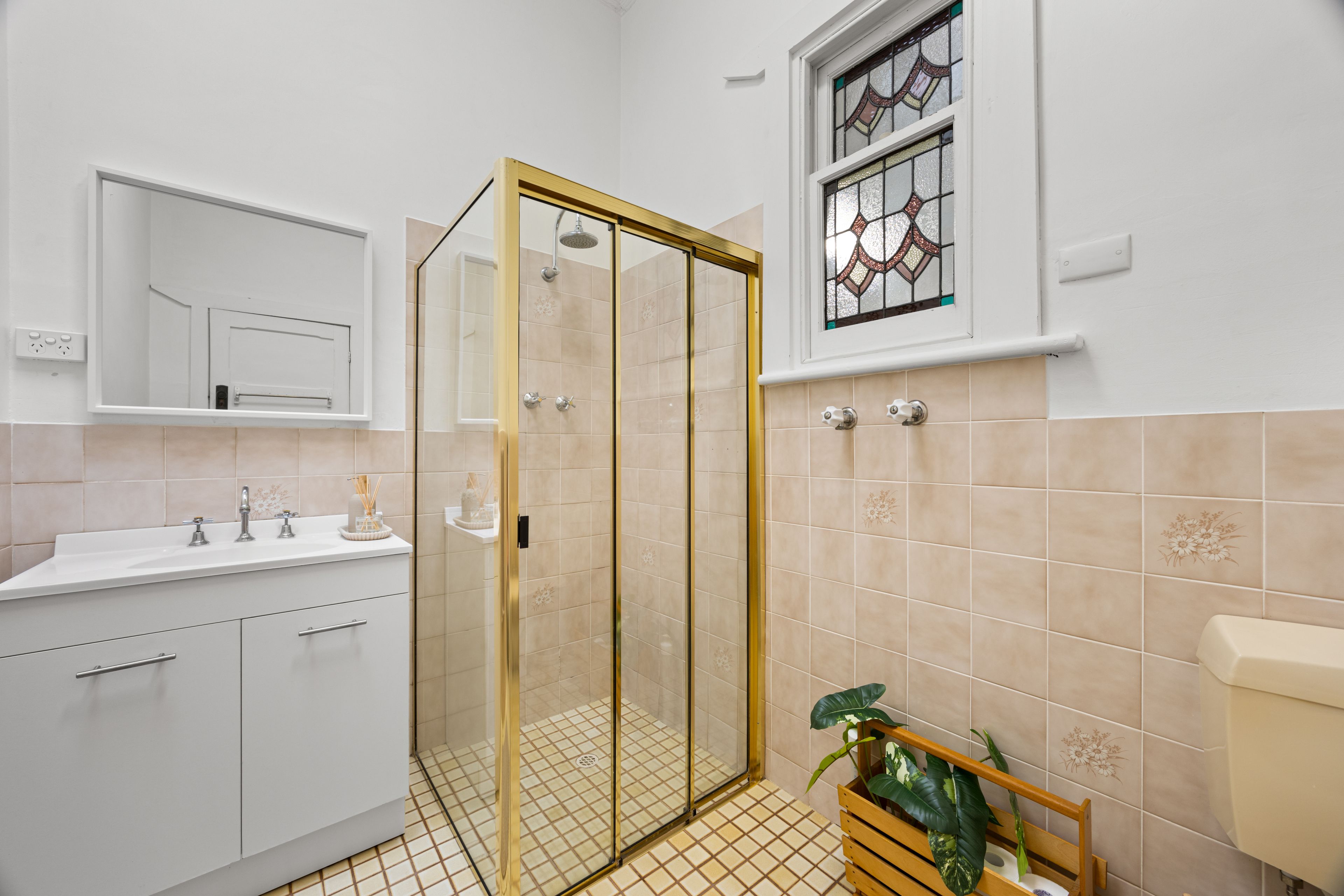 27 Third Avenue — photo 11 of 17