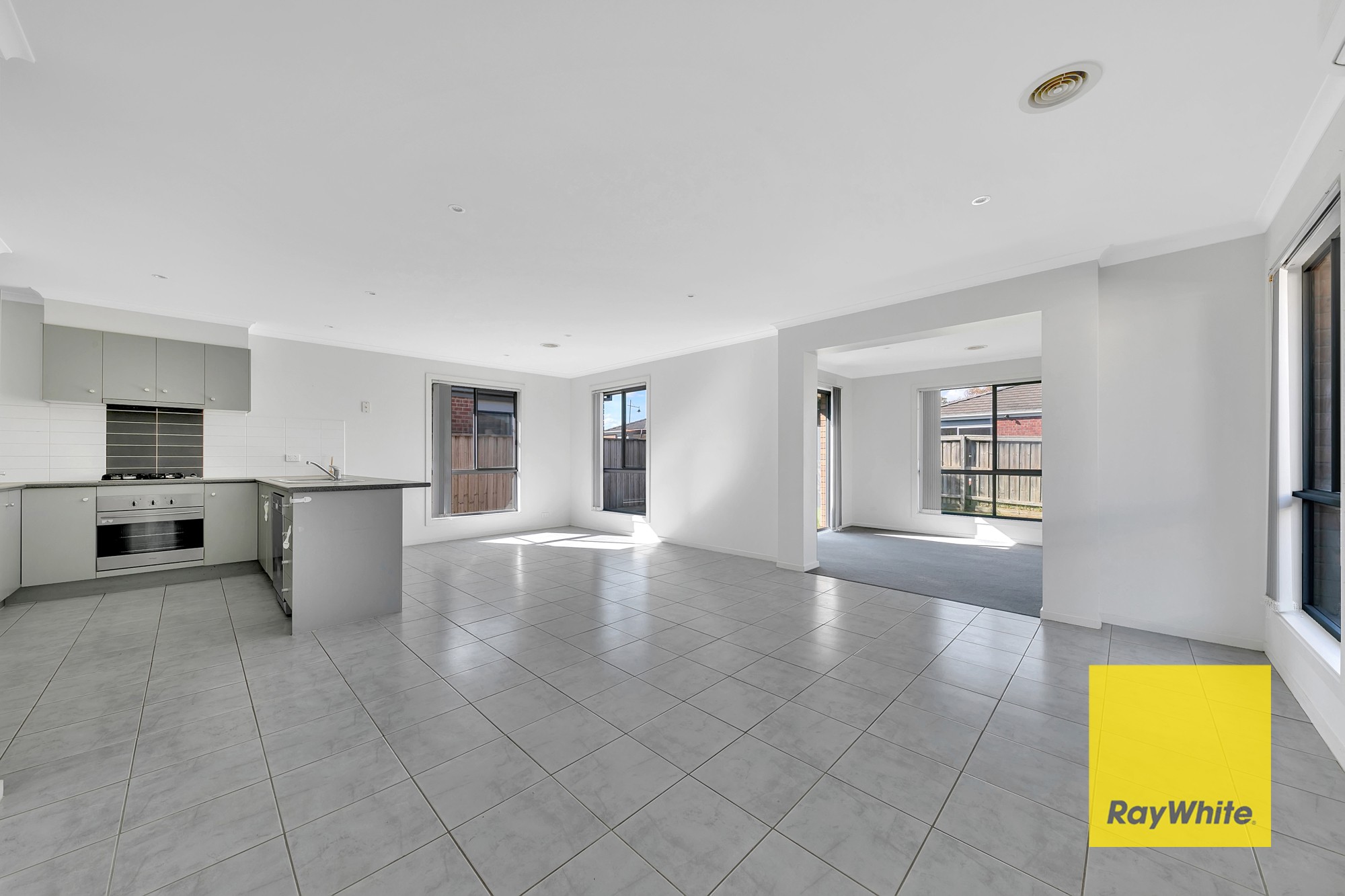 24 Giselle Grove, Tarneit, VIC 3029