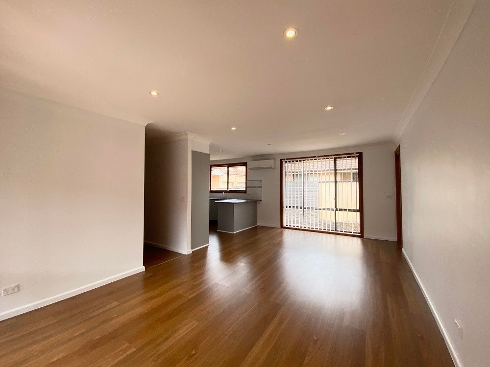 2/85 Minto Road, Minto, NSW 2566