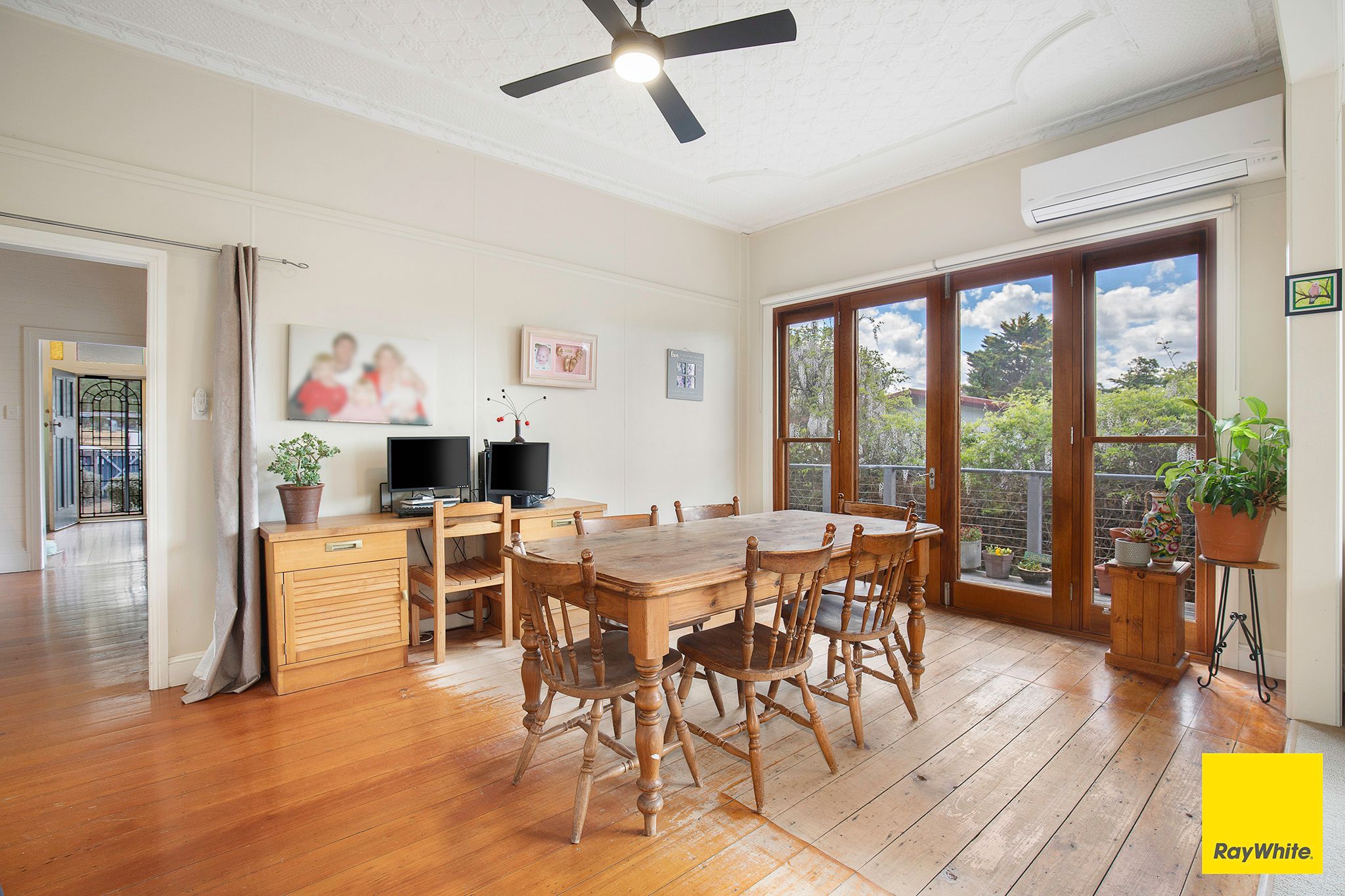 11 Canambe Street — photo 3 of 15
