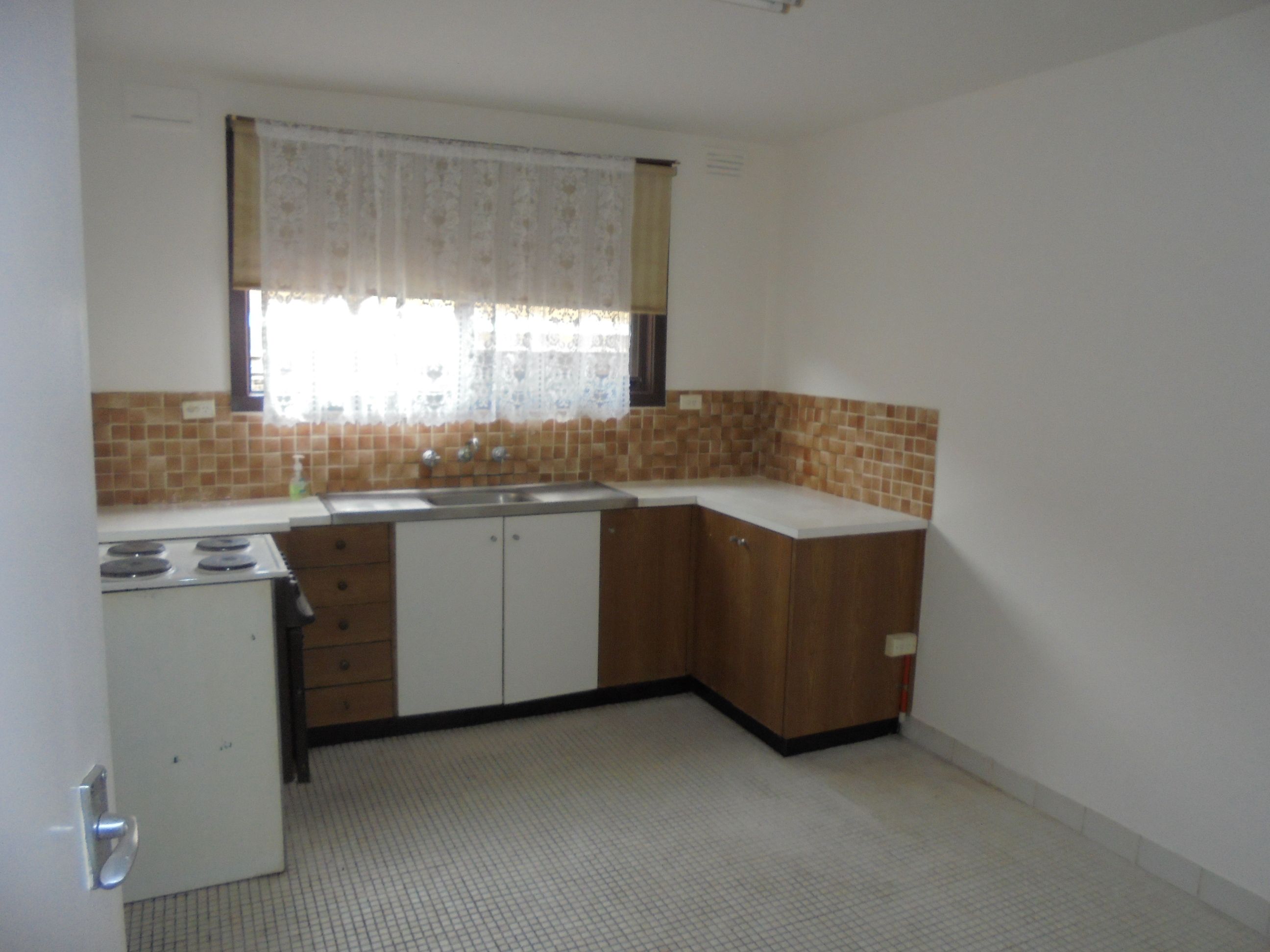 2/58 Potter Street, Dandenong, VIC 3175