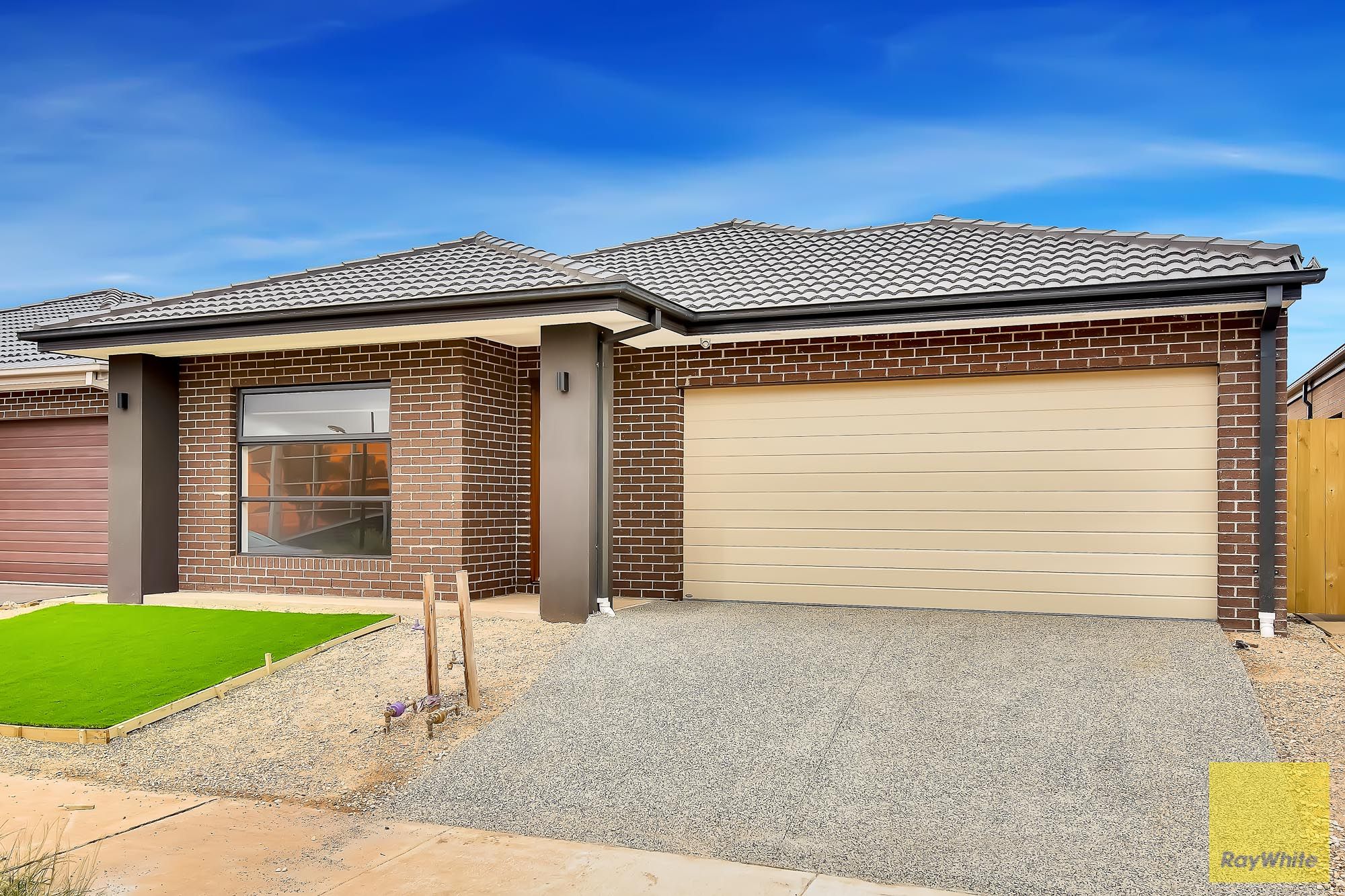 90 Horsley Street, THORNHILL PARK, VIC 3335