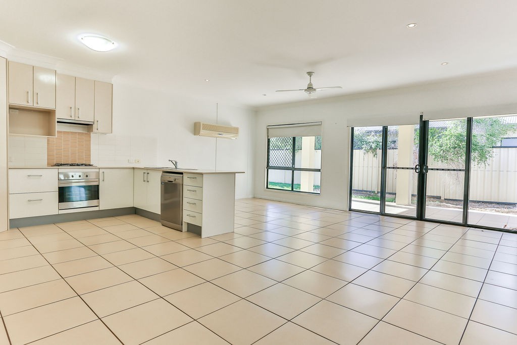 17 Glovar Street, Emerald, QLD 4720